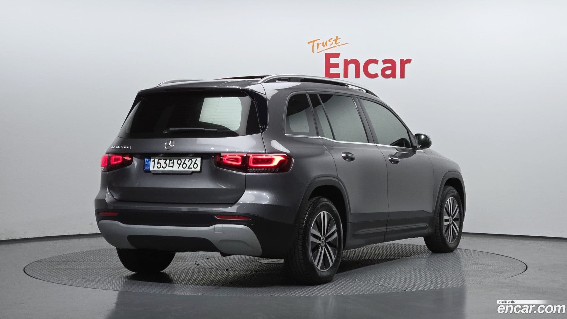 Main__Slider__Photo:GLB-Class Mercedes-Benz 2021.9-1