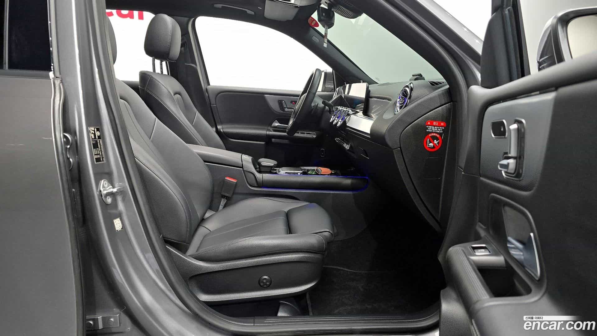 GLB-Class Mercedes-Benz 2021.9-OPTION-015