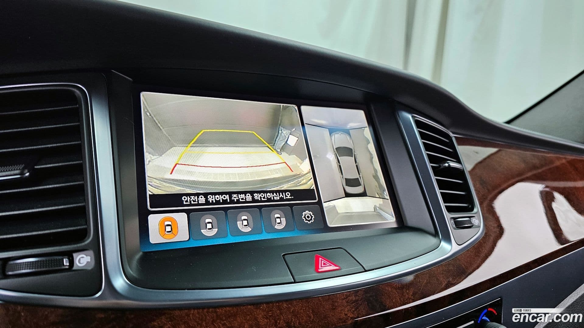 Main__Slider__Photo:Equus Hyundai 2014.10-14