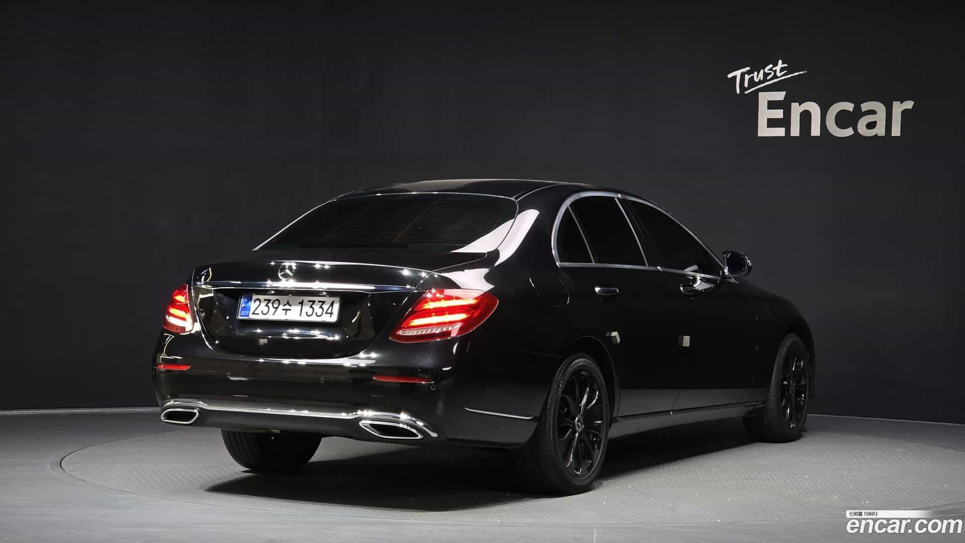 E-Class Mercedes-Benz 2018.1-OUTER-002