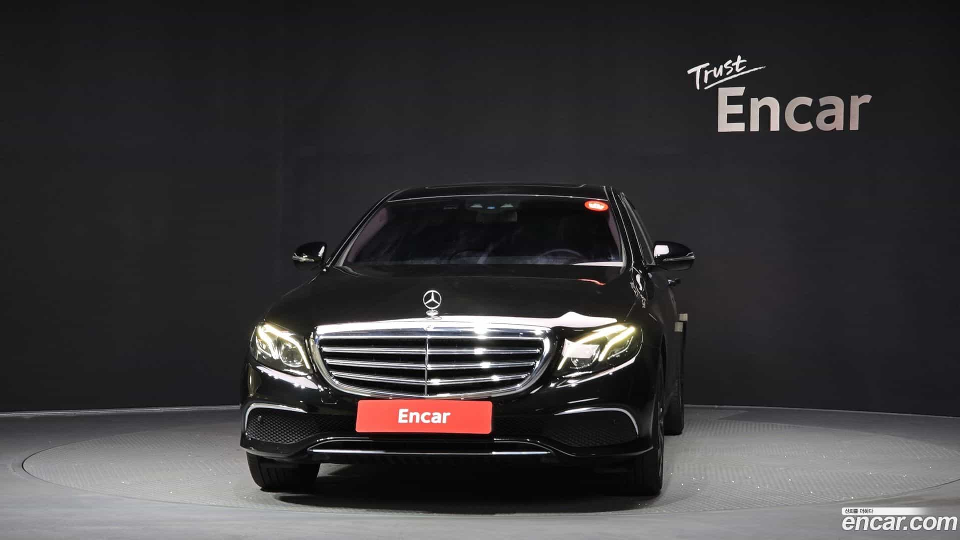 E-Class Mercedes-Benz 2018.1-OUTER-003