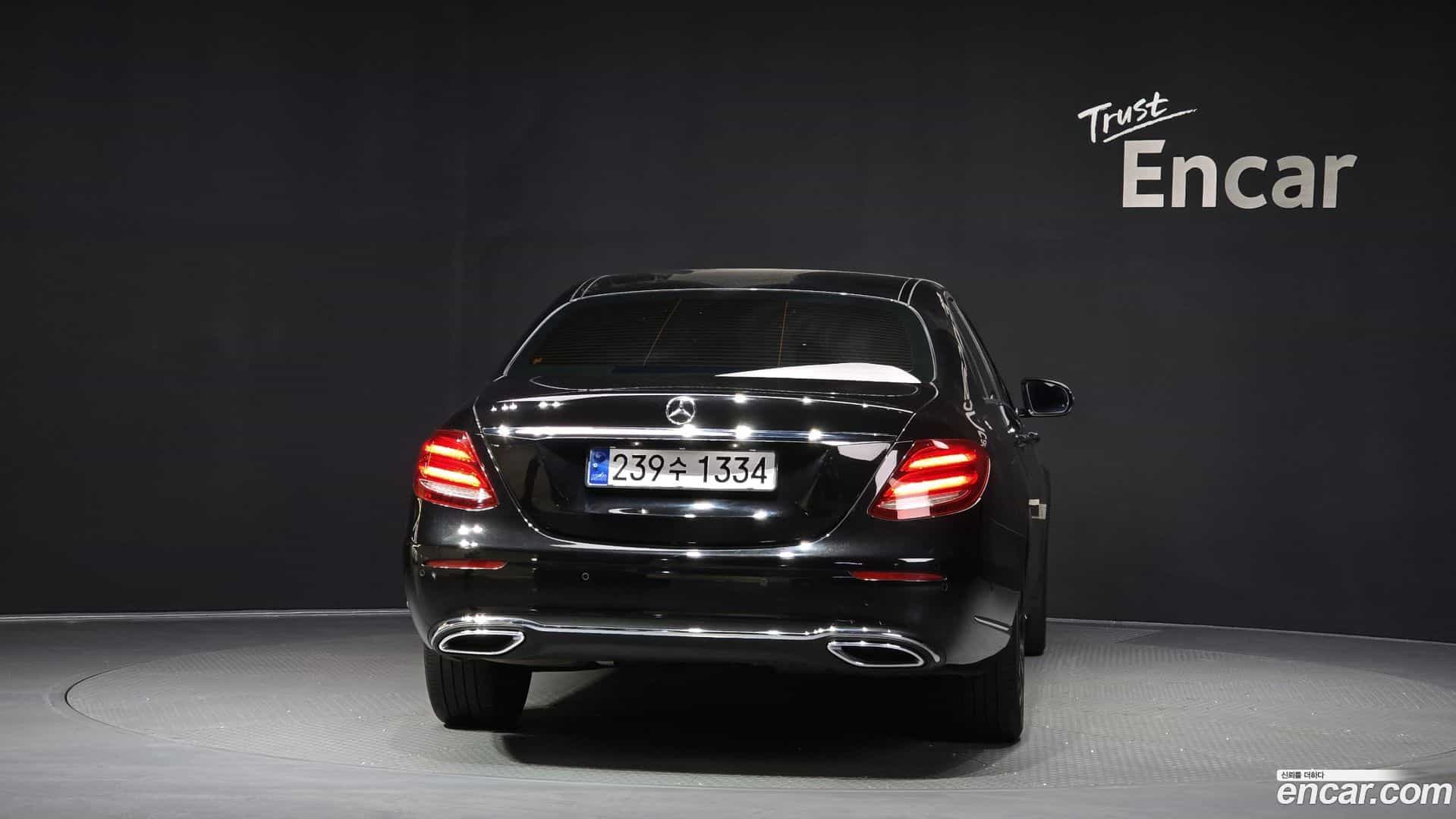 E-Class Mercedes-Benz 2018.1-OUTER-004