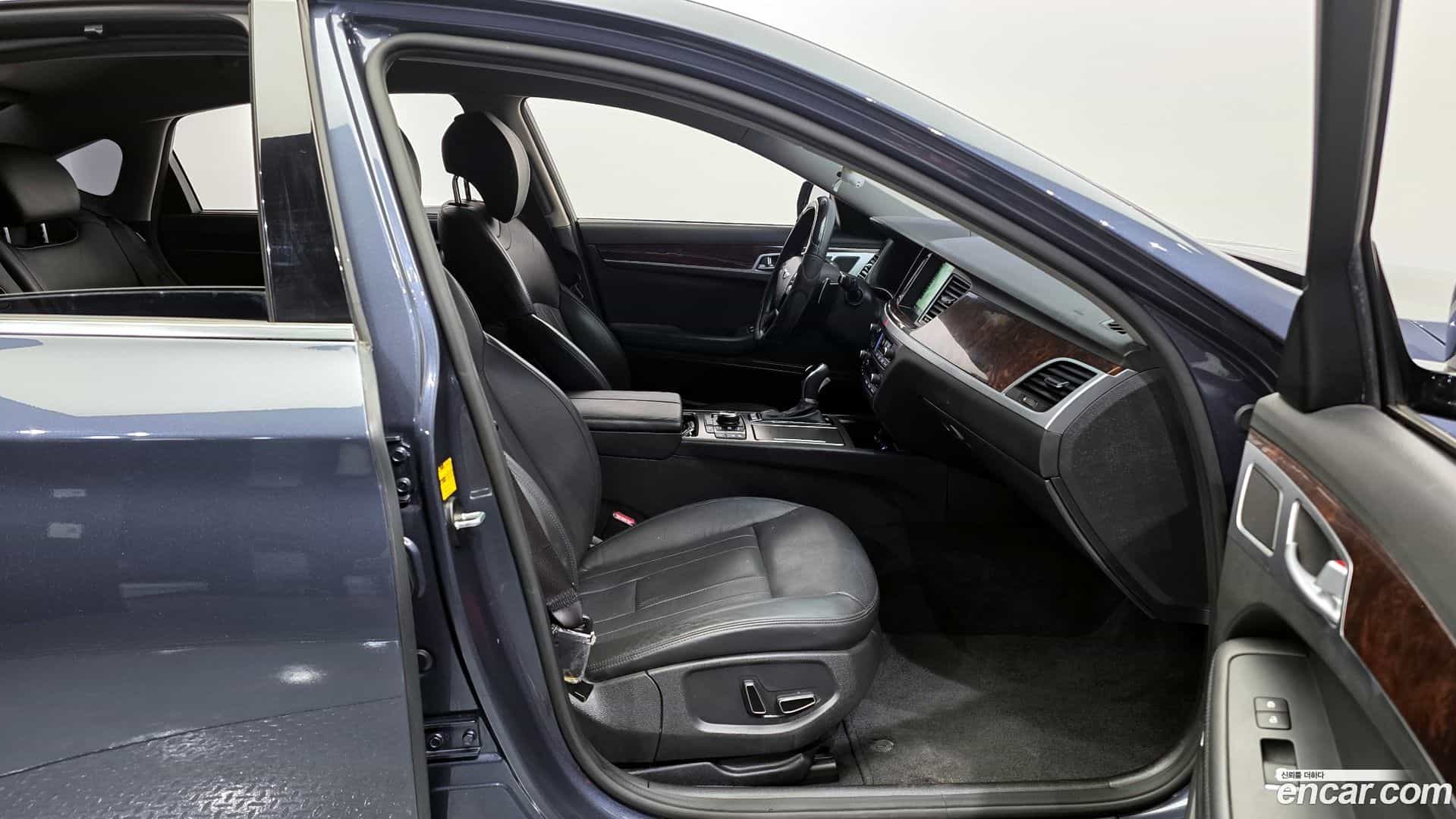 Genesis Hyundai 2016.3-INNER-010