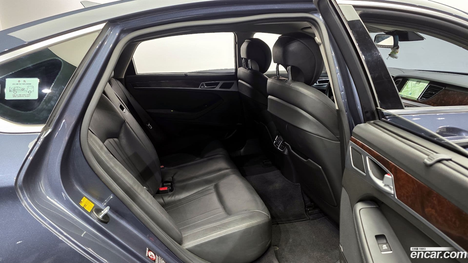 Main__Slider__Photo:Genesis Hyundai 2016.3-11