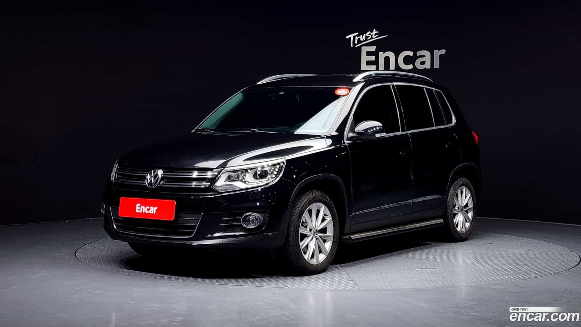 Tiguan Volkswagen 2014.10-OUTER-001