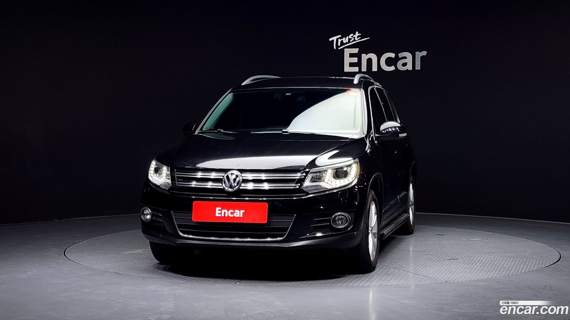 Main__Slider__Photo:Tiguan Volkswagen 2014.10-2