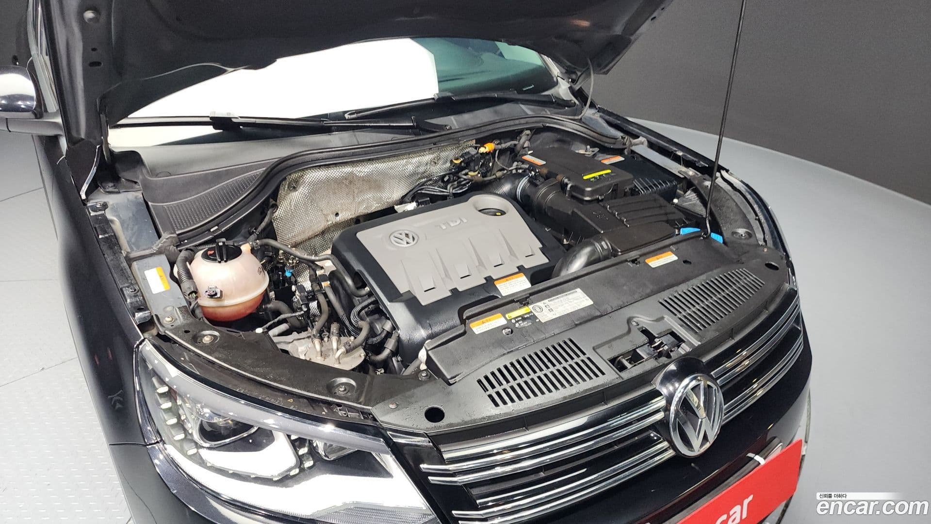 Main__Slider__Photo:Tiguan Volkswagen 2014.10-5