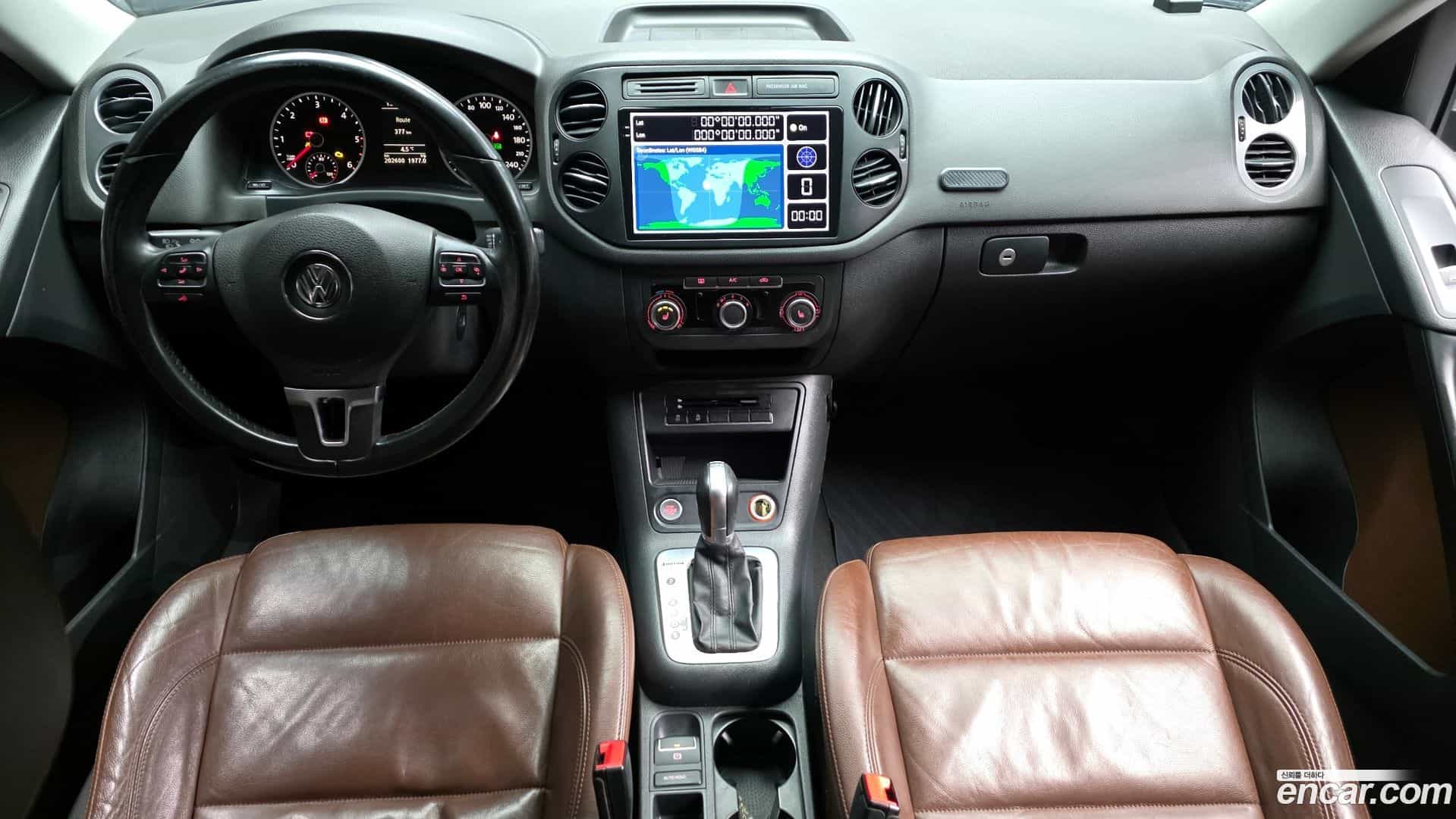 Tiguan Volkswagen 2014.10-INNER-007