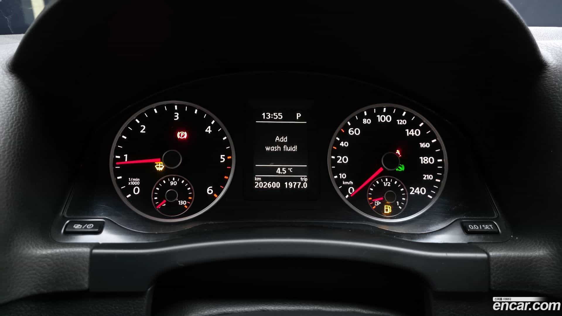 Tiguan Volkswagen 2014.10-INNER-008