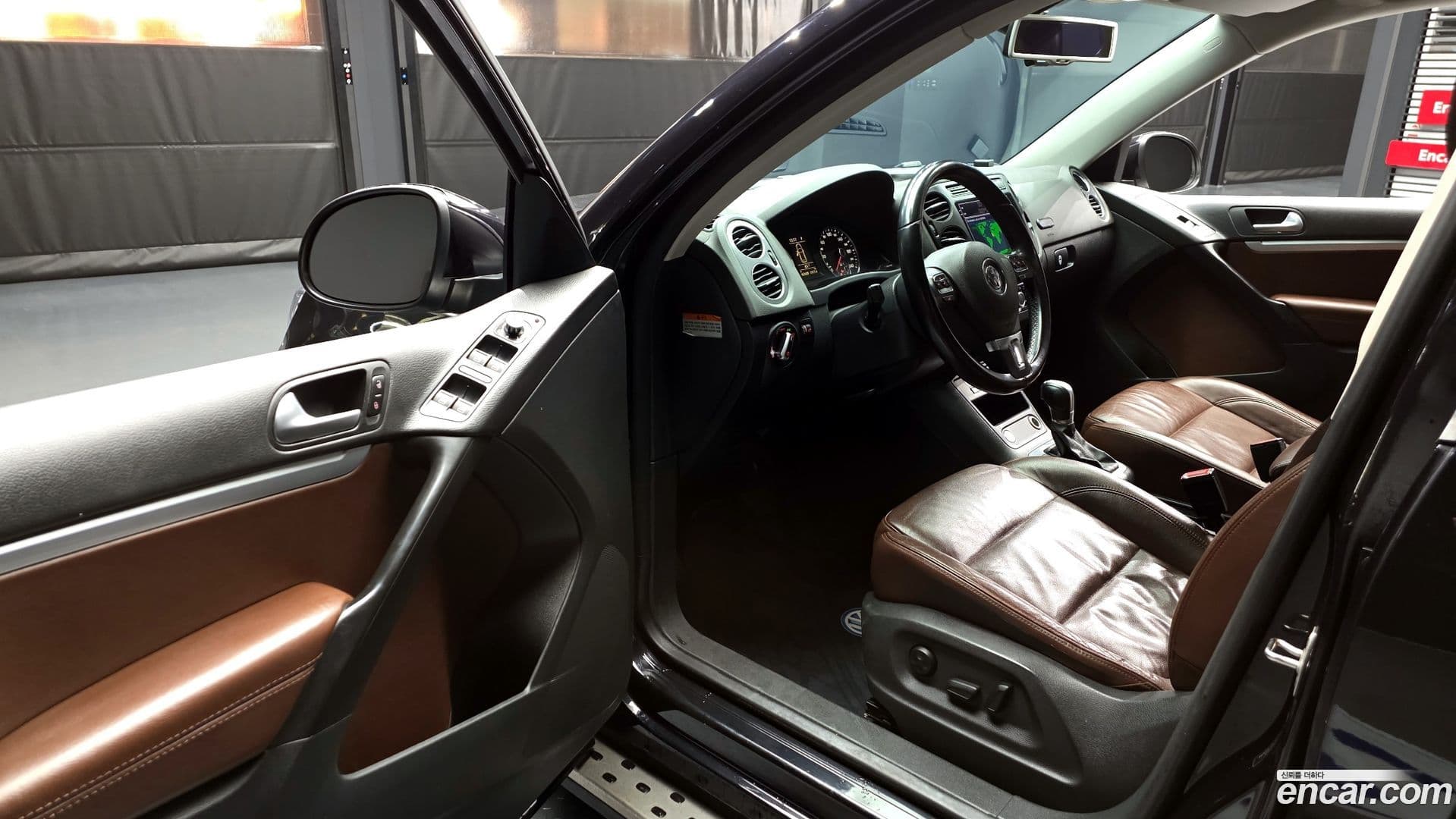 Main__Slider__Photo:Tiguan Volkswagen 2014.10-10