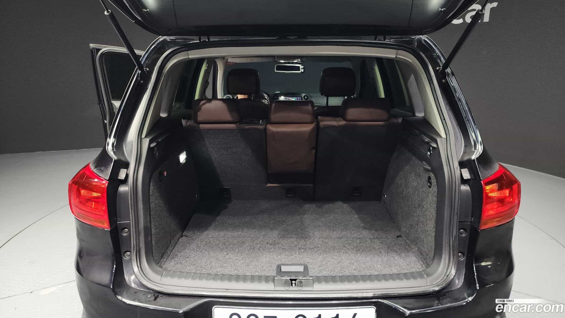 Tiguan Volkswagen 2014.10-OPTION-024