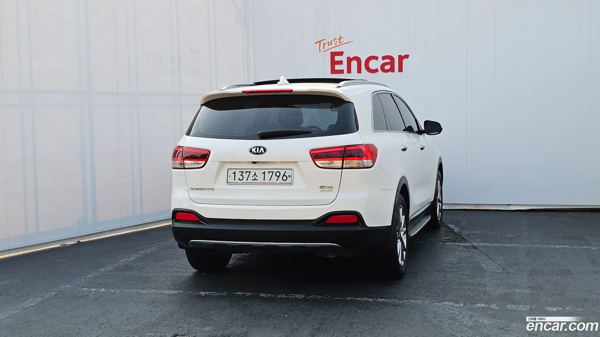 Main__Slider__Photo:Sorento Kia 2017.1-3