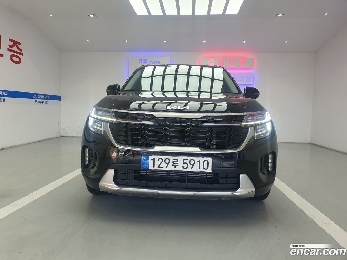 Main__Slider__Photo:Seltos Kia 2023.7-2