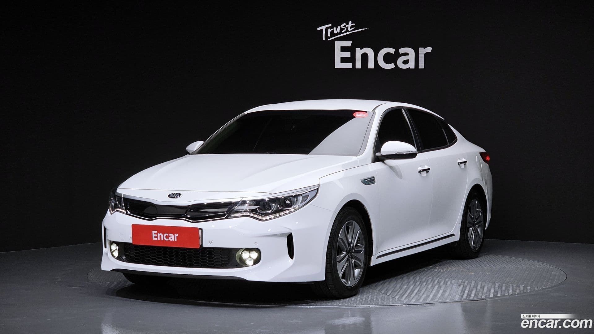 Main__Slider__Photo:K5 Kia 2017.7-0