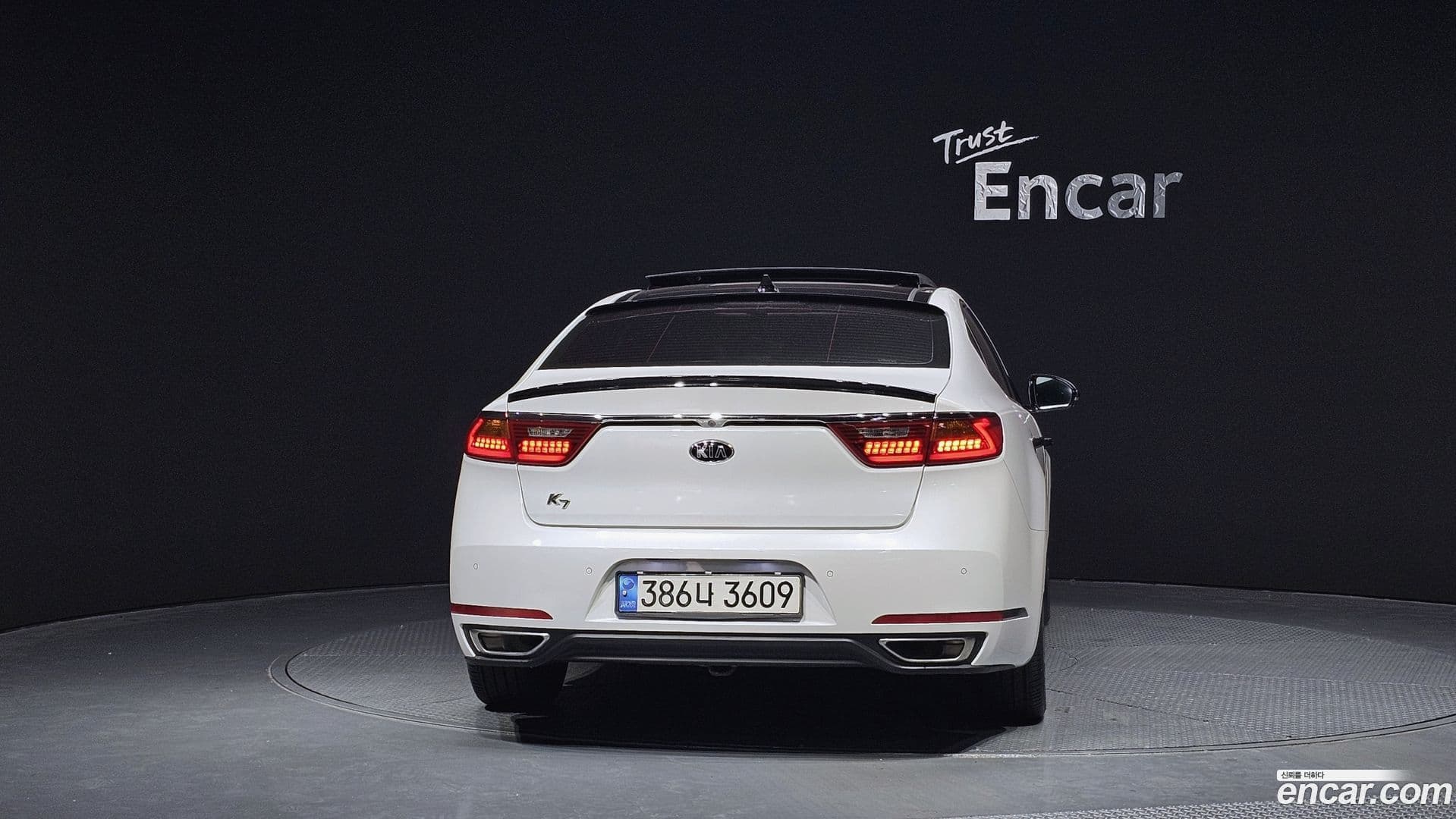 Main__Slider__Photo:K7 Kia 2018.3-3