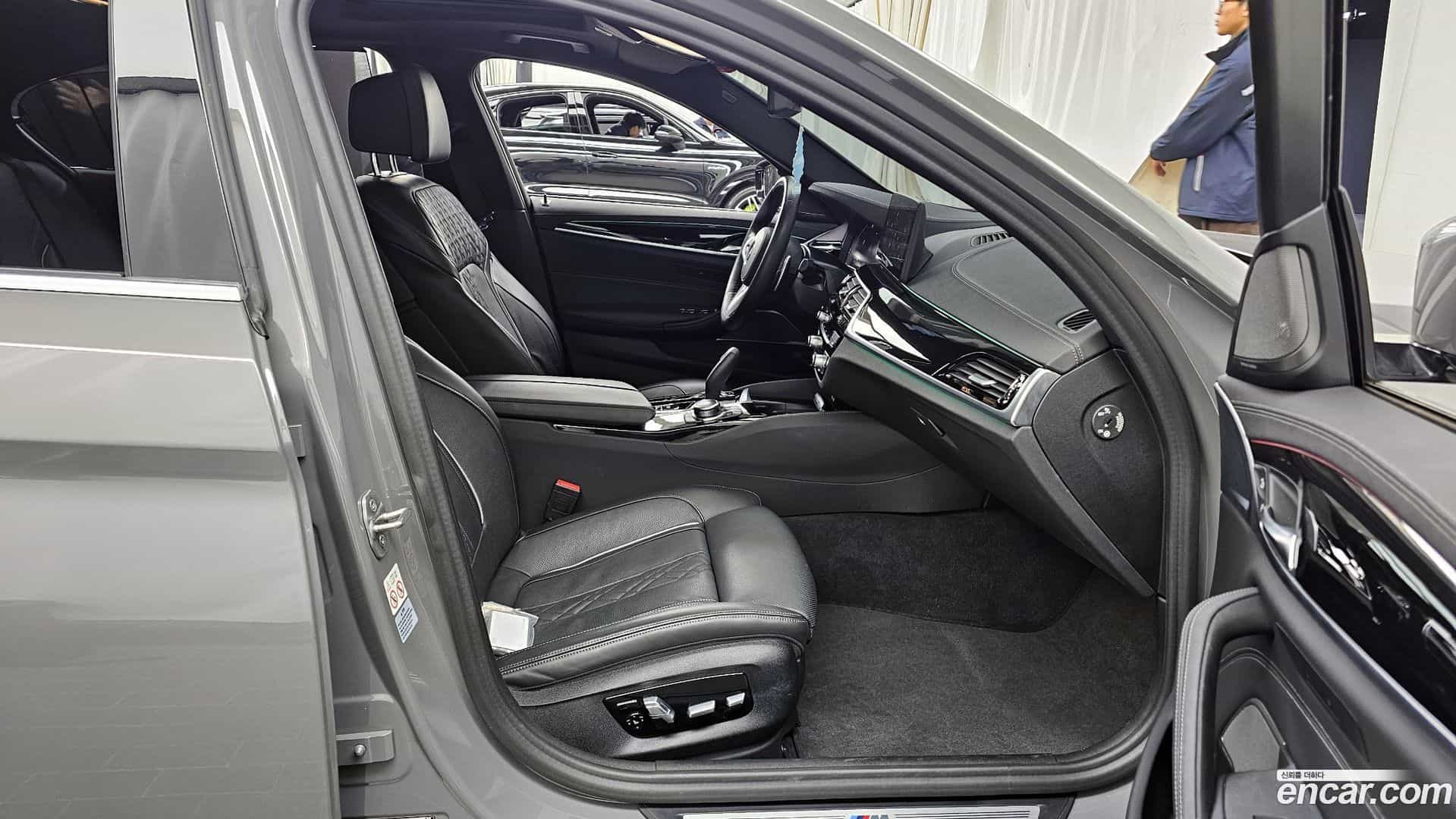 5-Series BMW 2022.4-OPTION-015