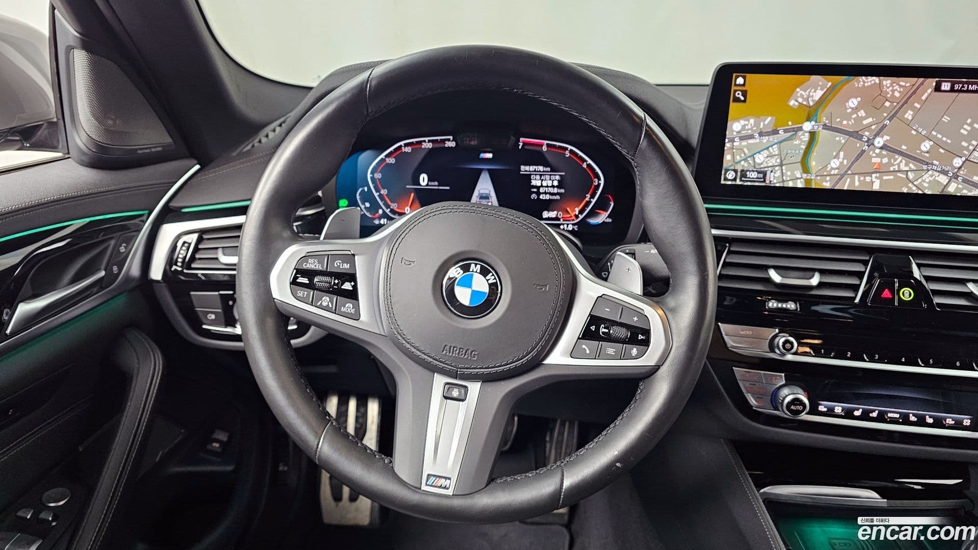 Main__Slider__Photo:5-Series BMW 2022.4-12