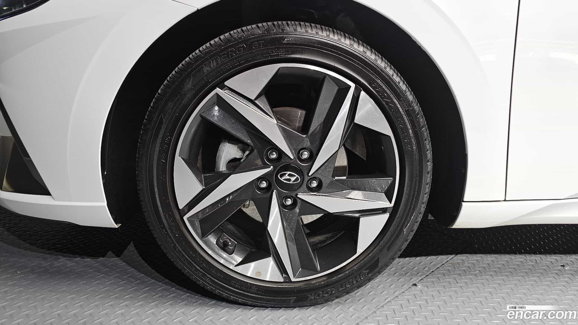 AVANTE Hyundai 2020.6-OUTER-005