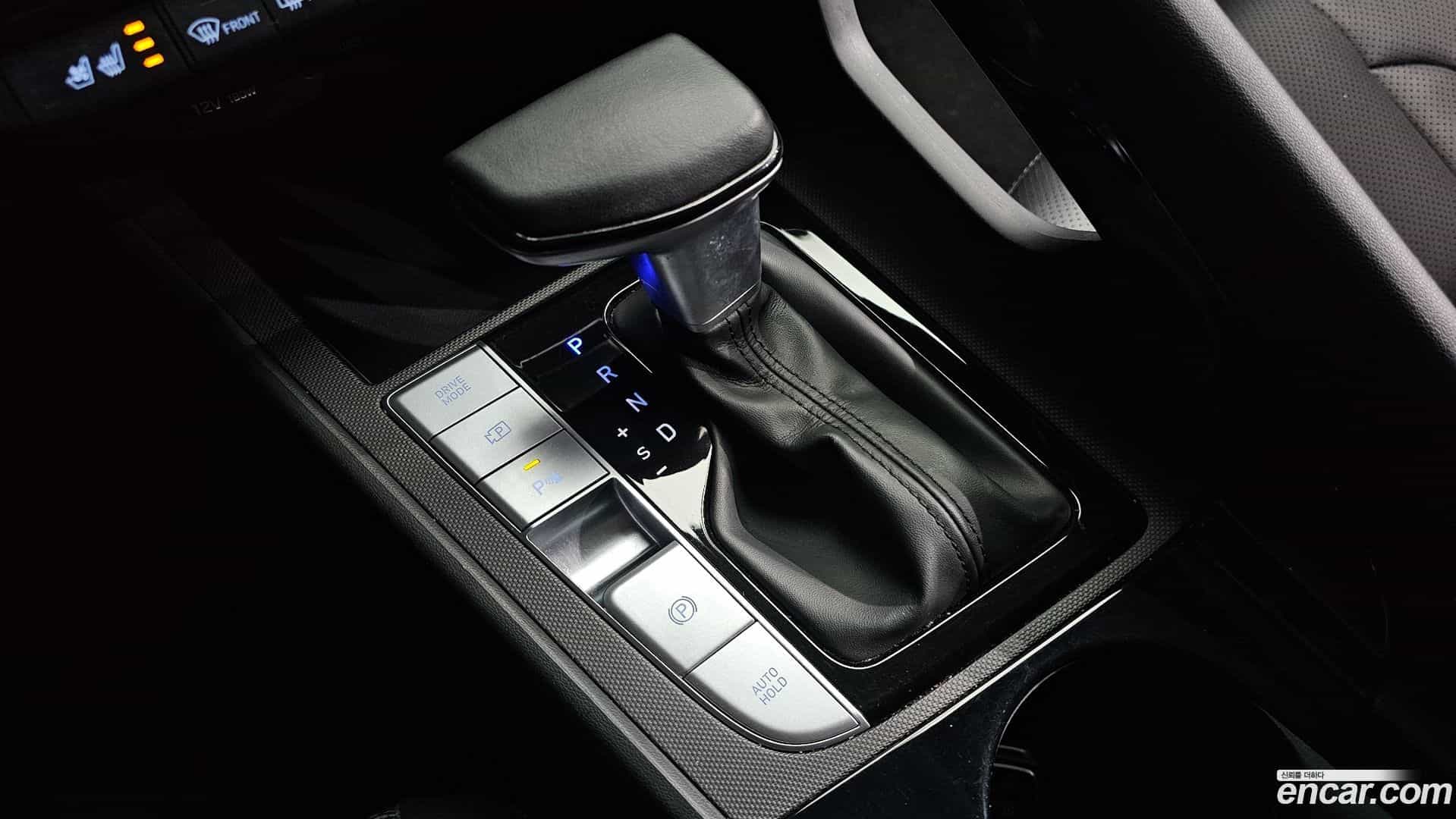 AVANTE Hyundai 2020.6-INNER-009