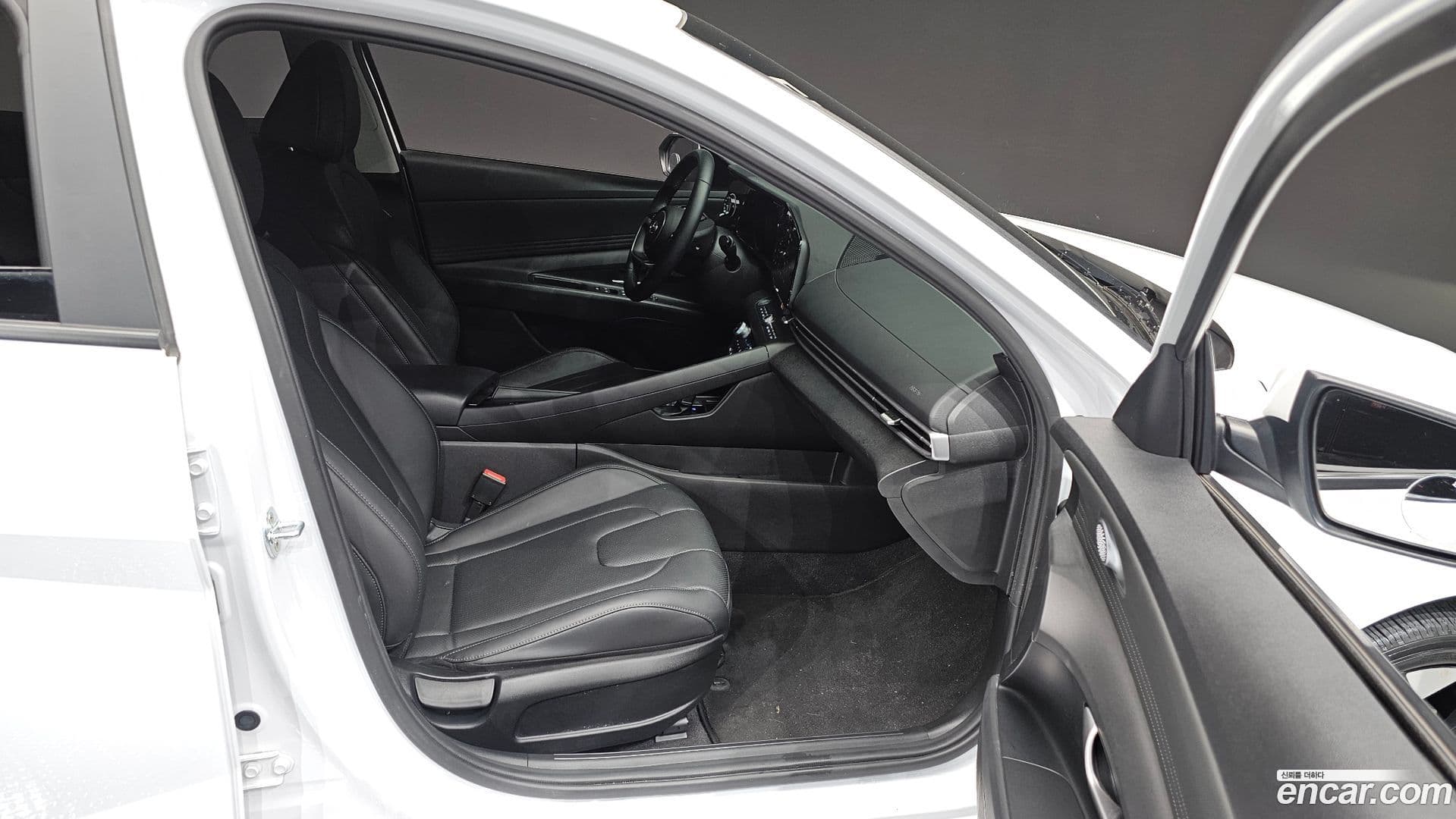 Main__Slider__Photo:AVANTE Hyundai 2020.6-11