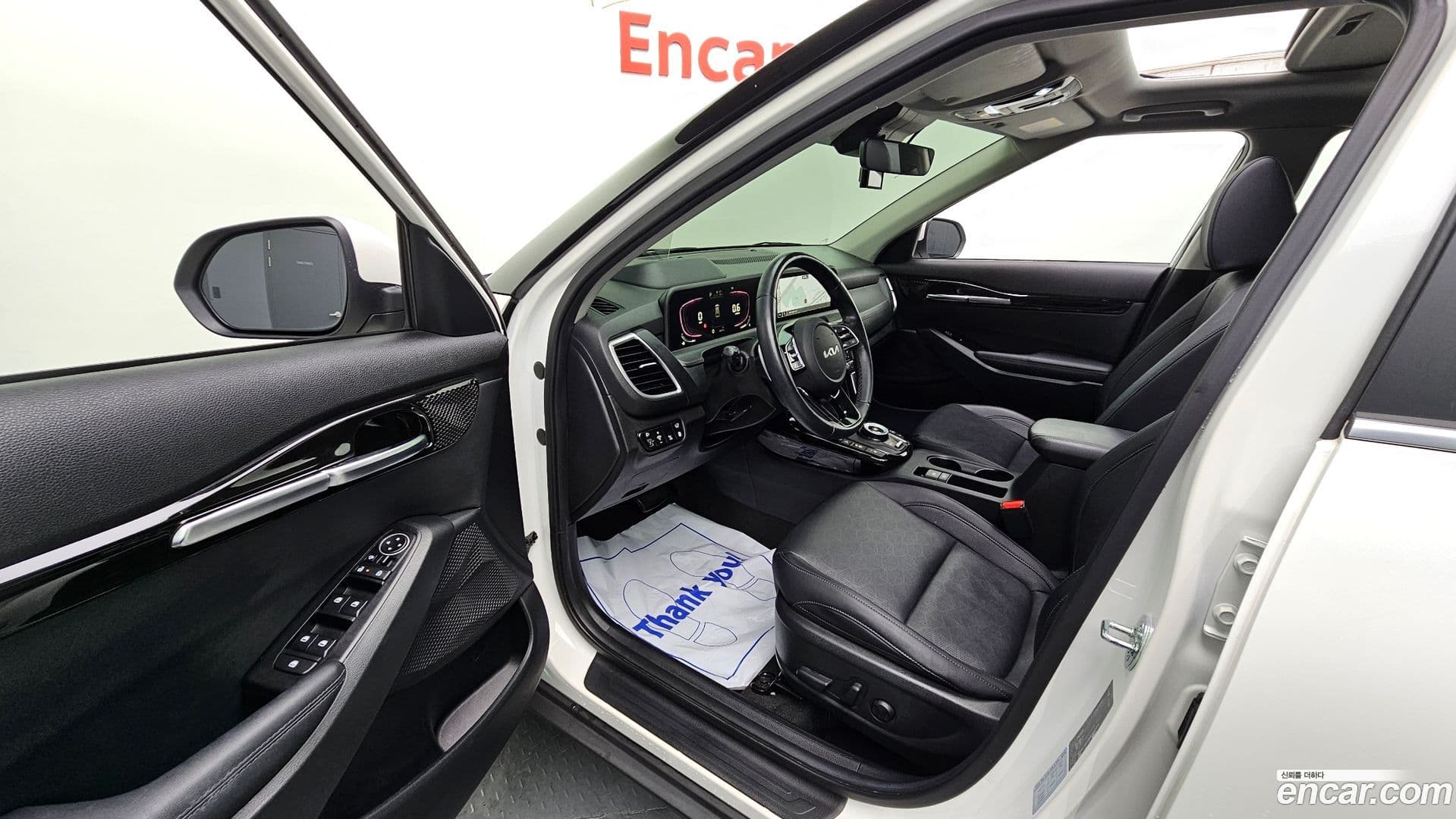 Main__Slider__Photo:Seltos Kia 2023.0-9