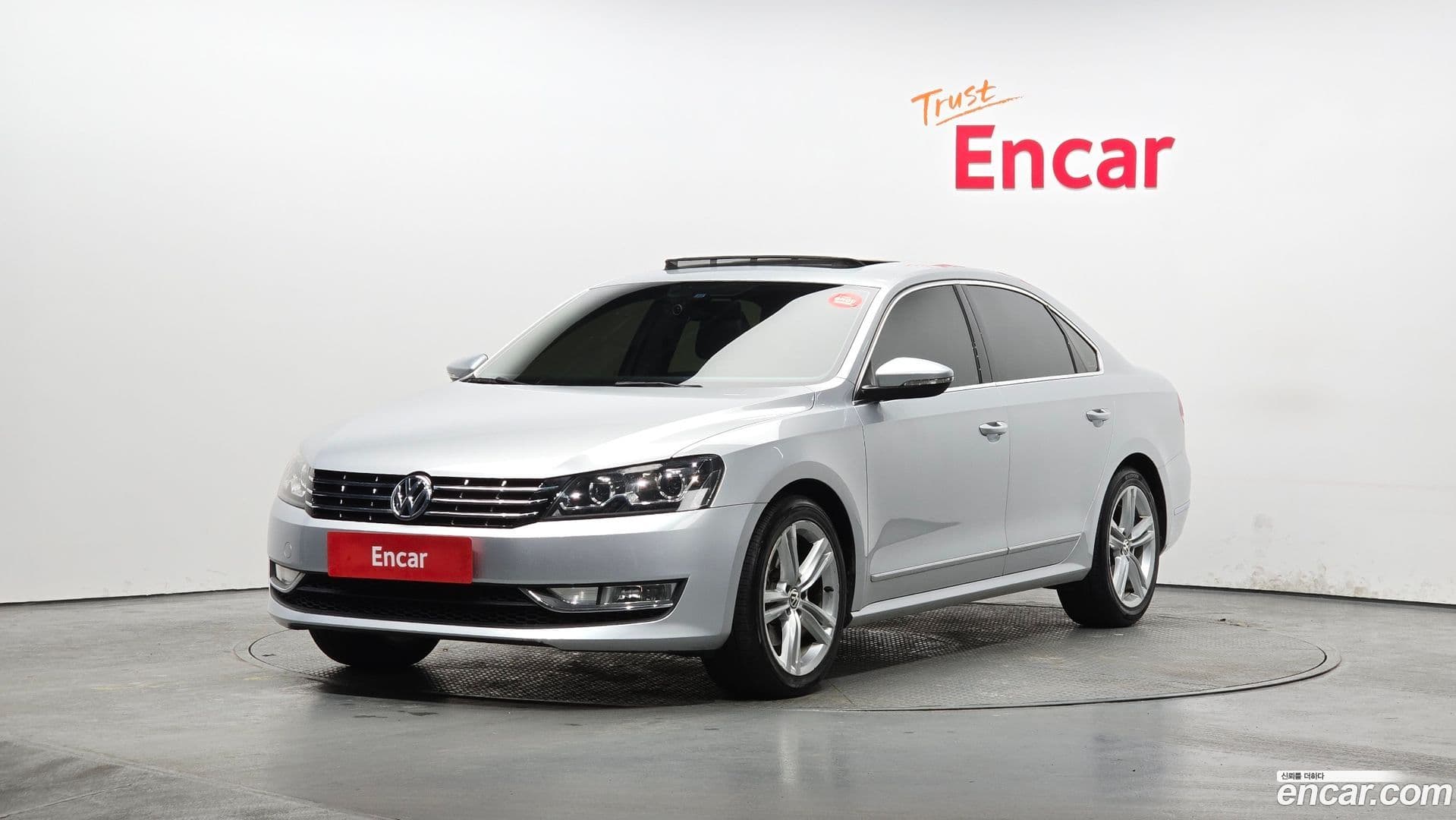Main__Slider__Photo:Passat Volkswagen 2015.8-0