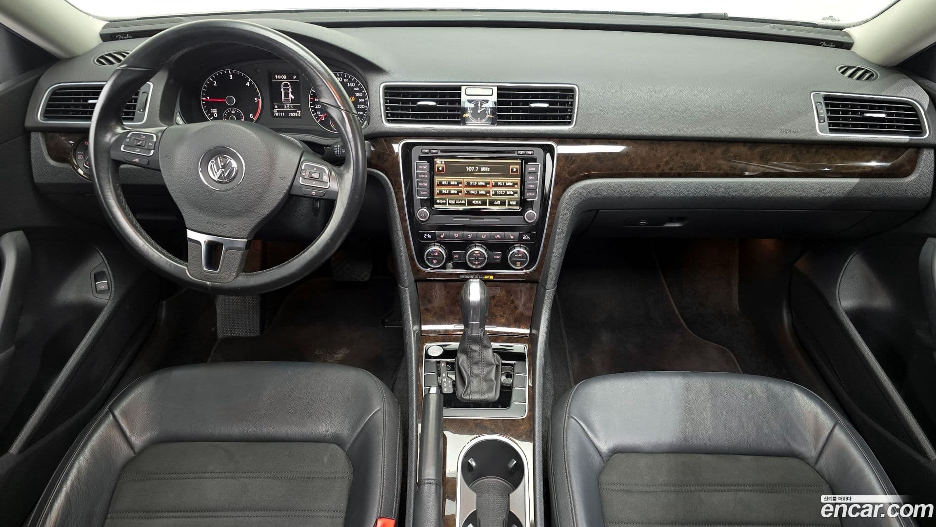 Main__Slider__Photo:Passat Volkswagen 2015.8-6