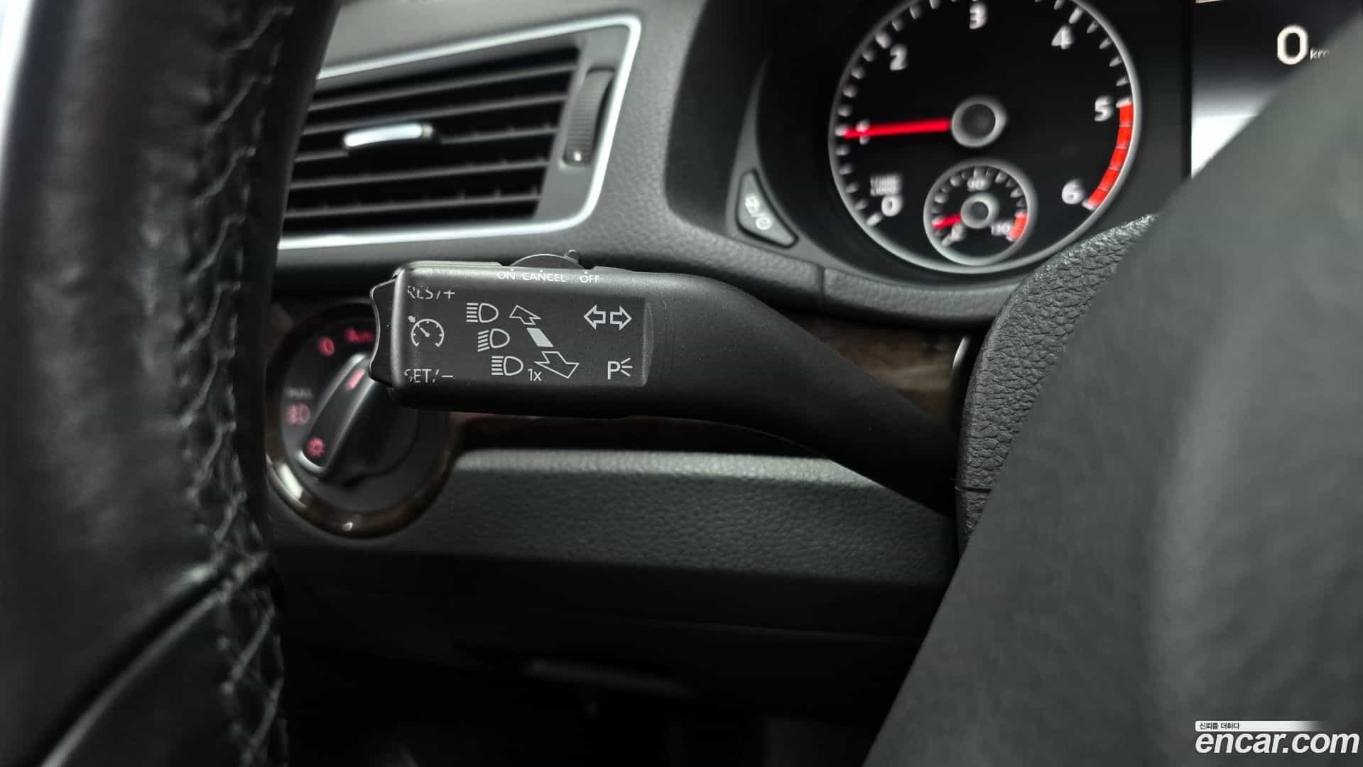 Passat Volkswagen 2015.8-OPTION-022