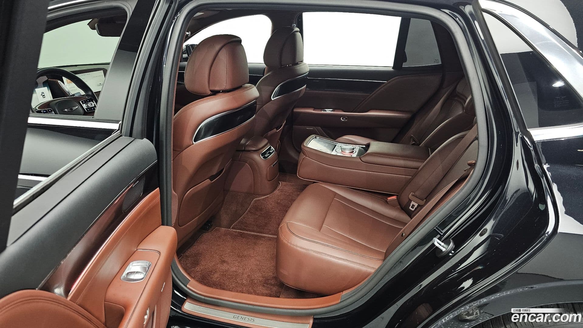 Main__Slider__Photo:G90 Genesis 2022.11-10