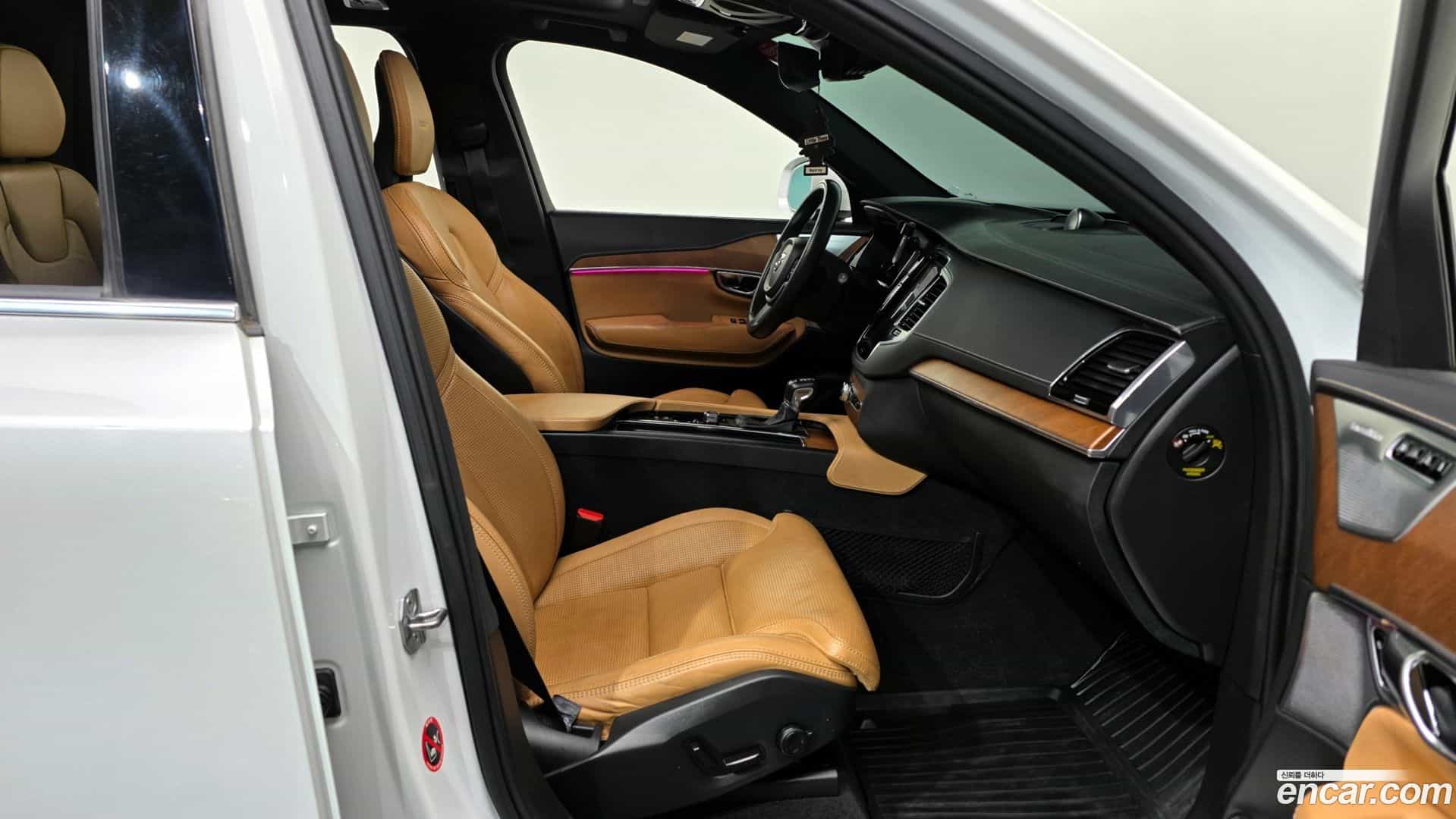 XC90 Volvo 2019.2-OPTION-015