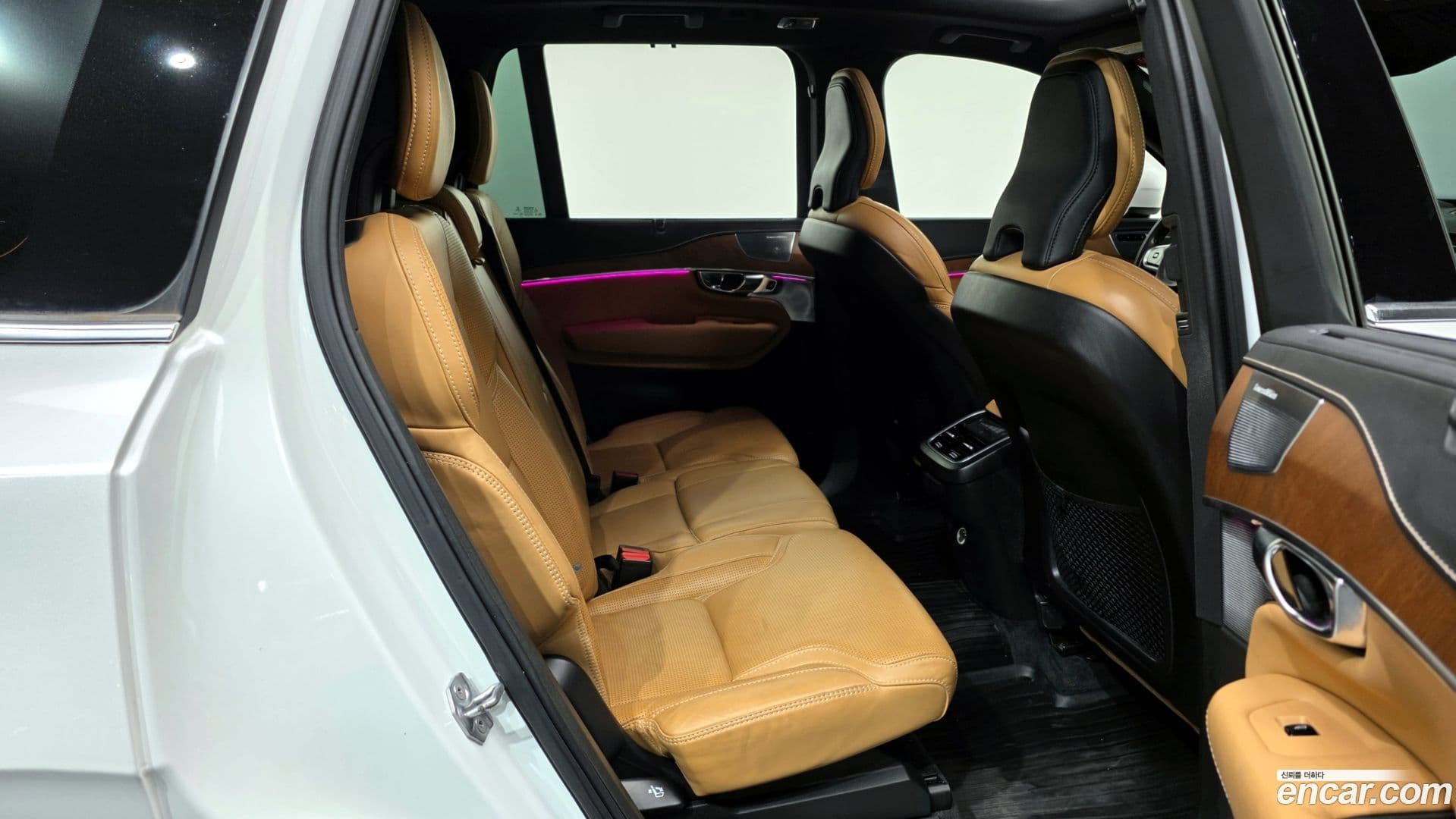 Main__Slider__Photo:XC90 Volvo 2019.2-11