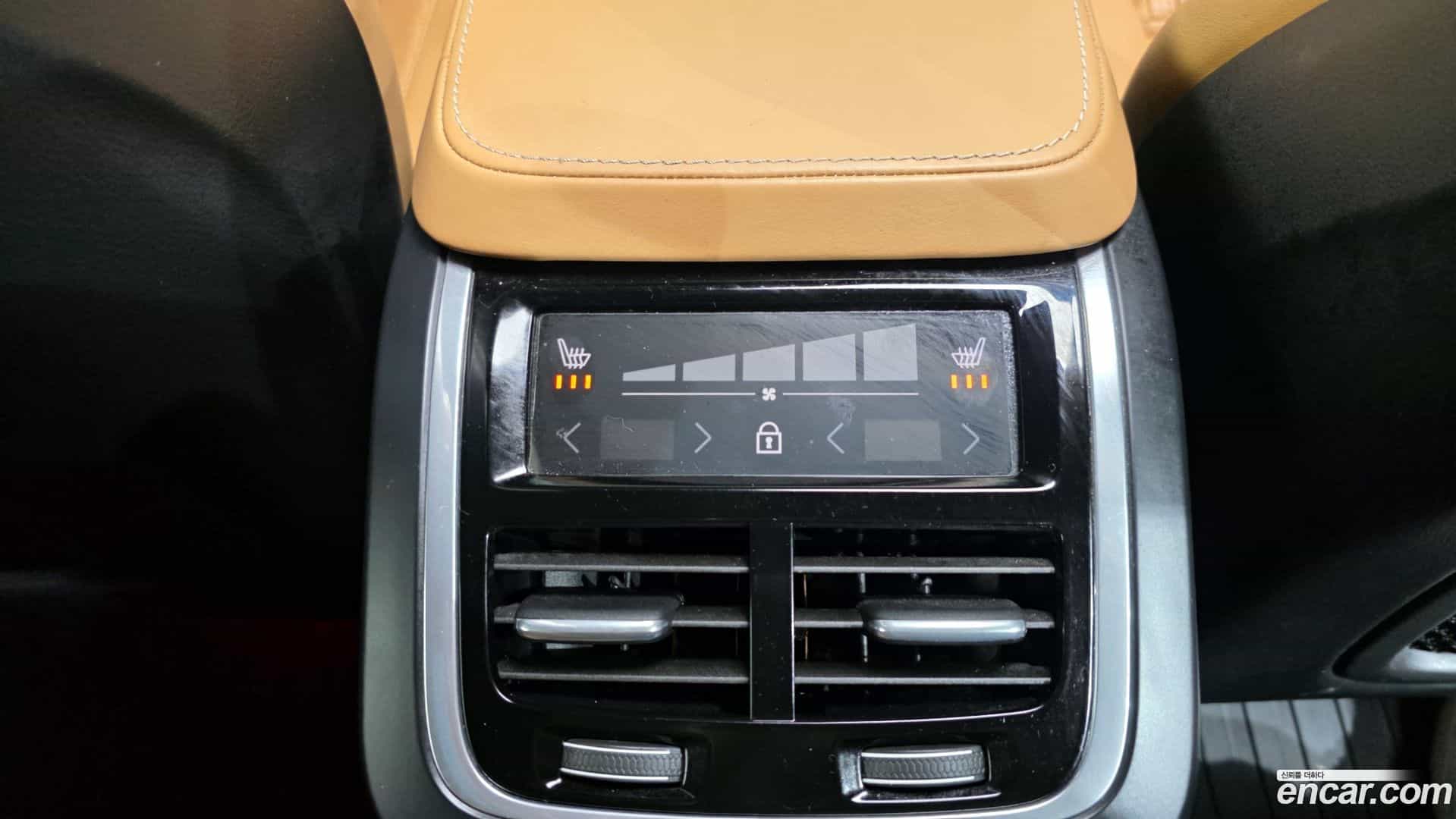 XC90 Volvo 2019.2-OPTION-023