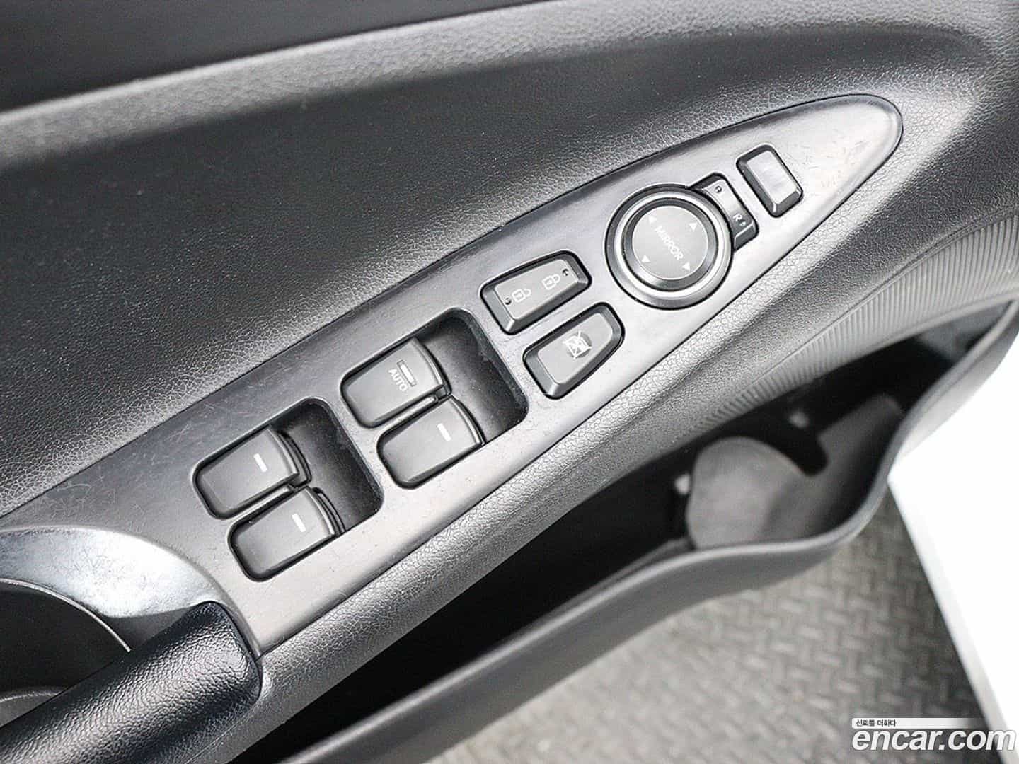 Sonata Hyundai 2010.0-OPTION-017