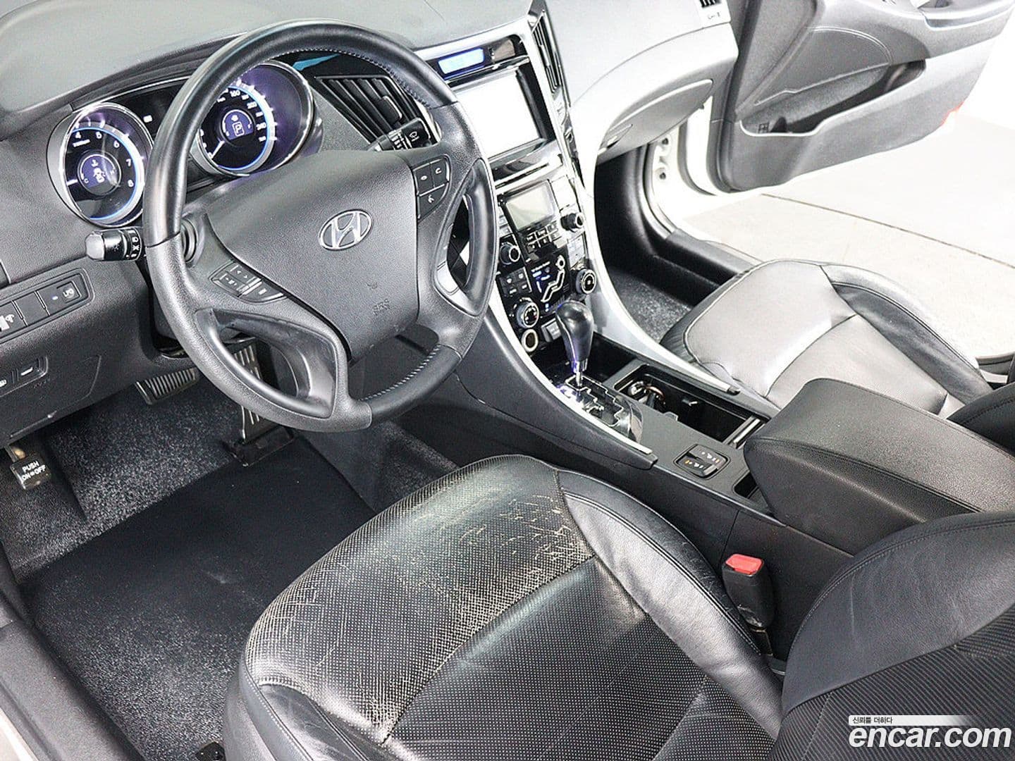 Main__Slider__Photo:Sonata Hyundai 2010.0-17