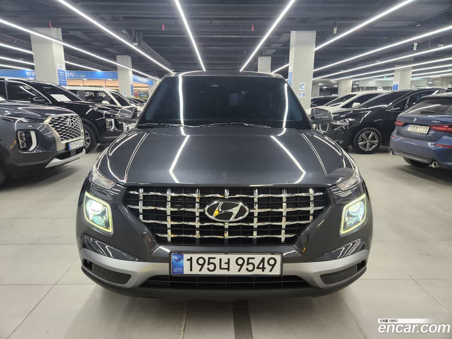 Venue Hyundai 2021.0-OUTER-001
