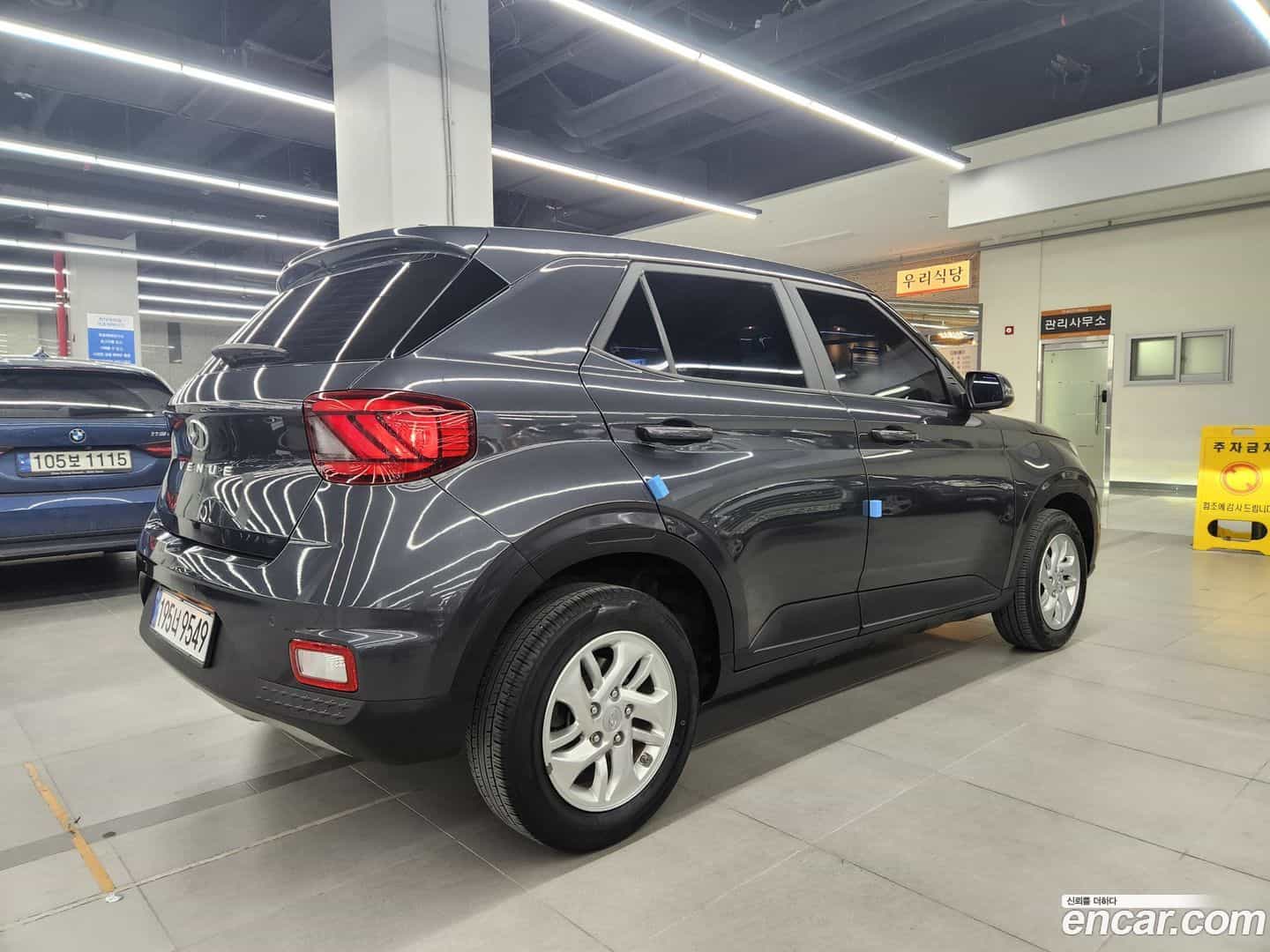 Venue Hyundai 2021.0-OUTER-005