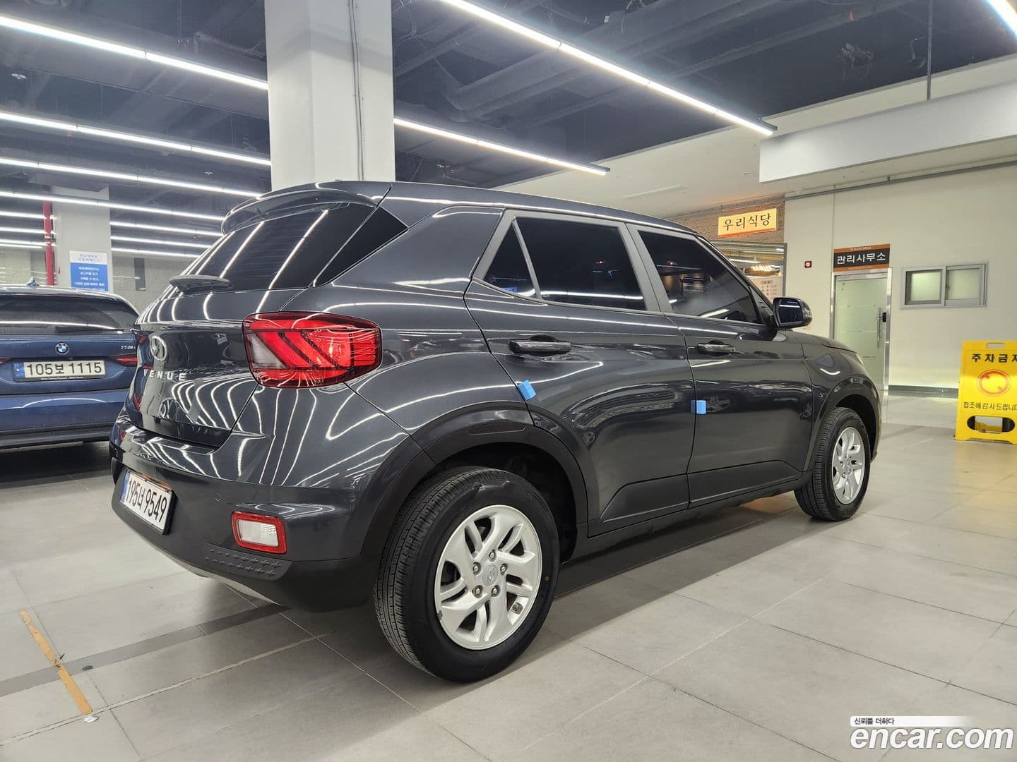 Main__Slider__Photo:Venue Hyundai 2021.0-4