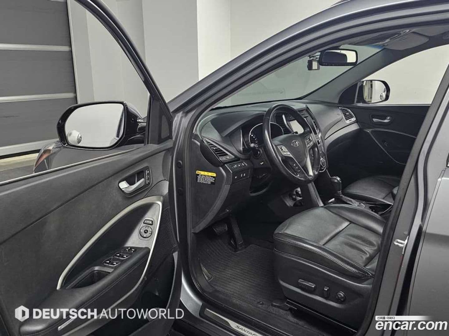 Main__Slider__Photo:Santafe Hyundai 2015.3-10