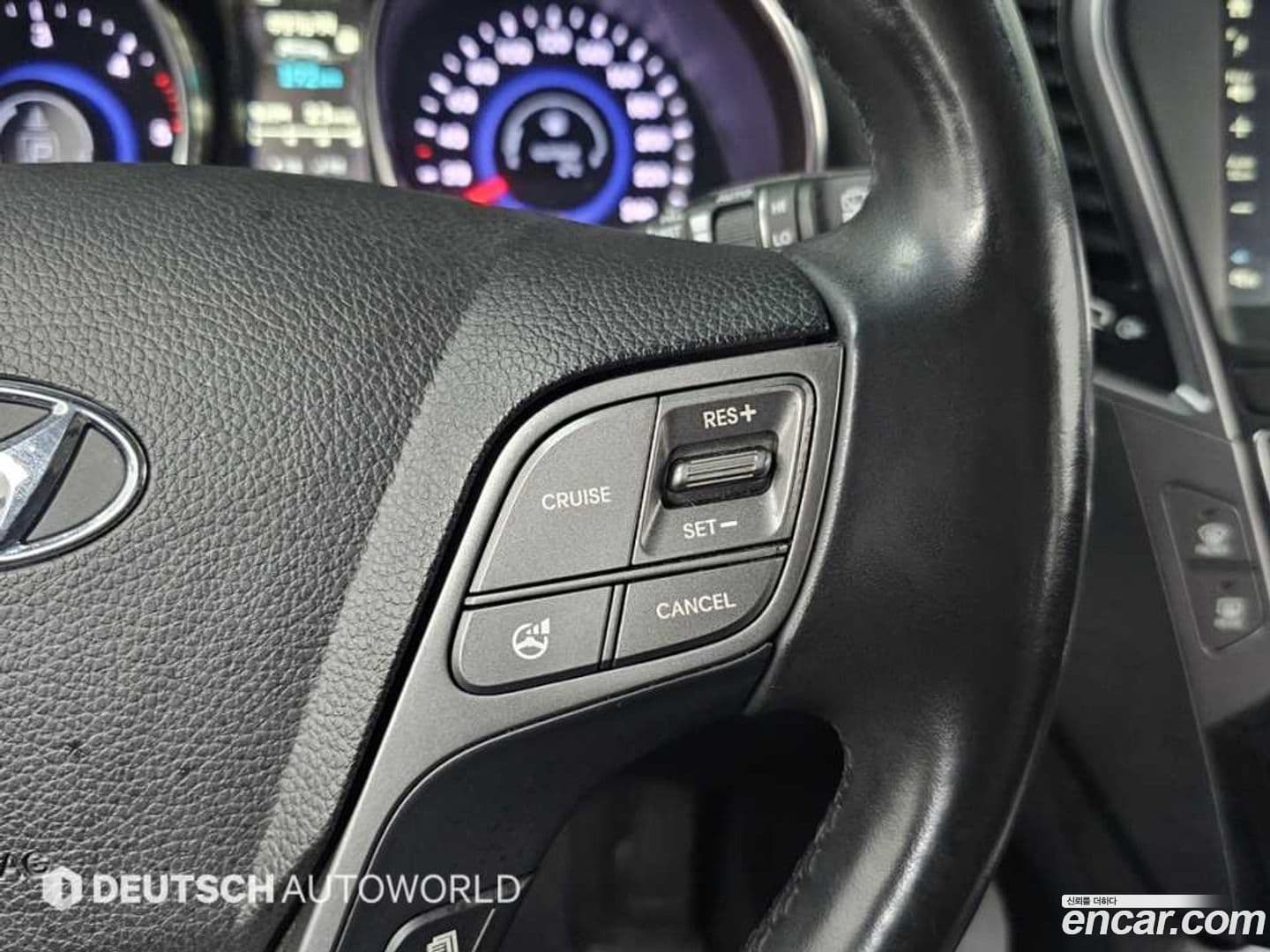 Main__Slider__Photo:Santafe Hyundai 2015.3-16