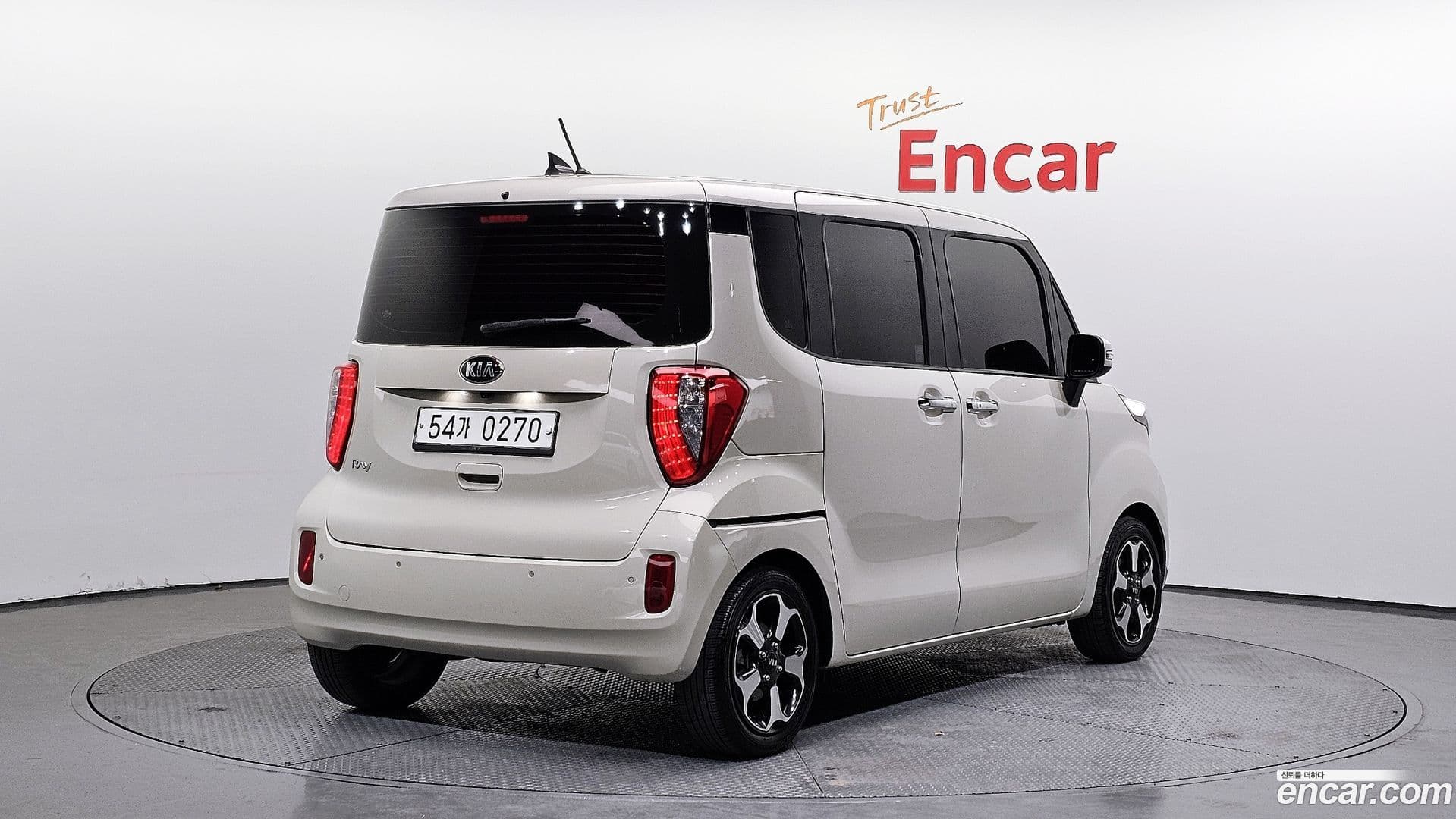 Main__Slider__Photo:RAY Kia 2015.7-1