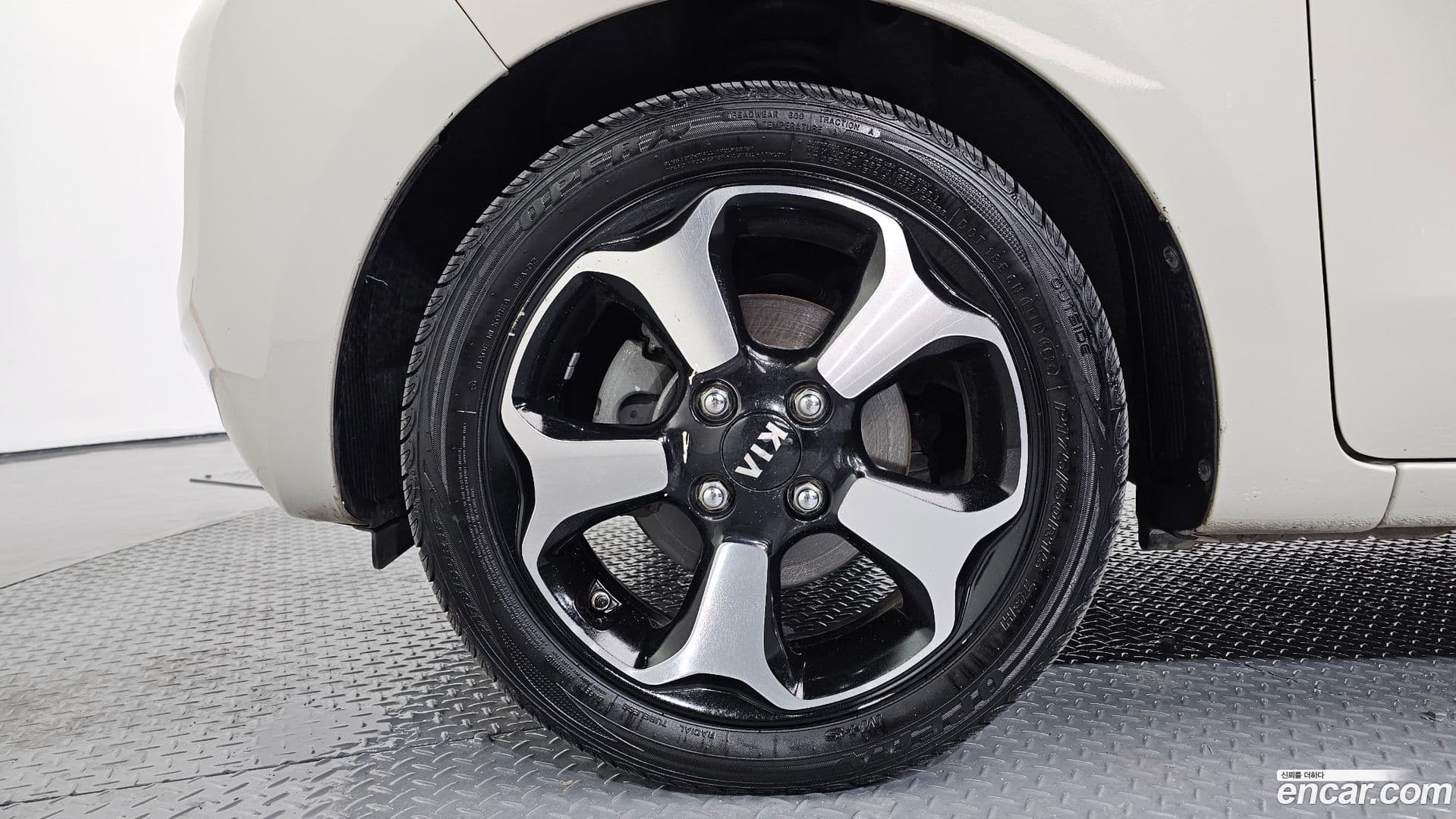 Main__Slider__Photo:RAY Kia 2015.7-4