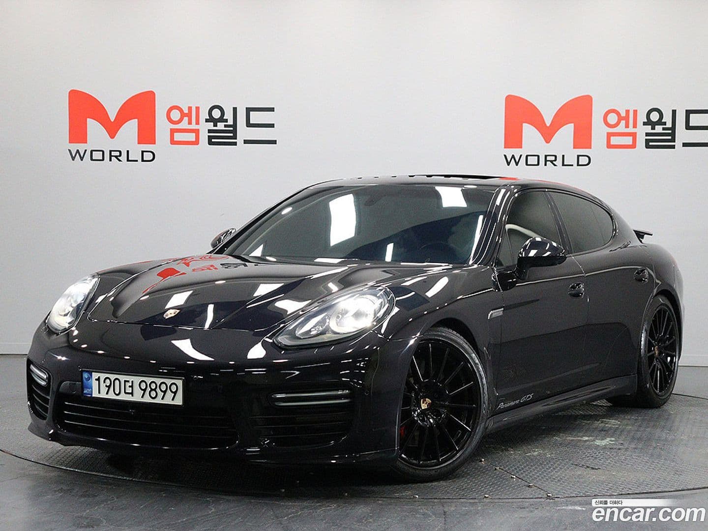 Main__Slider__Photo:Panamera Porsche 2014.1-0