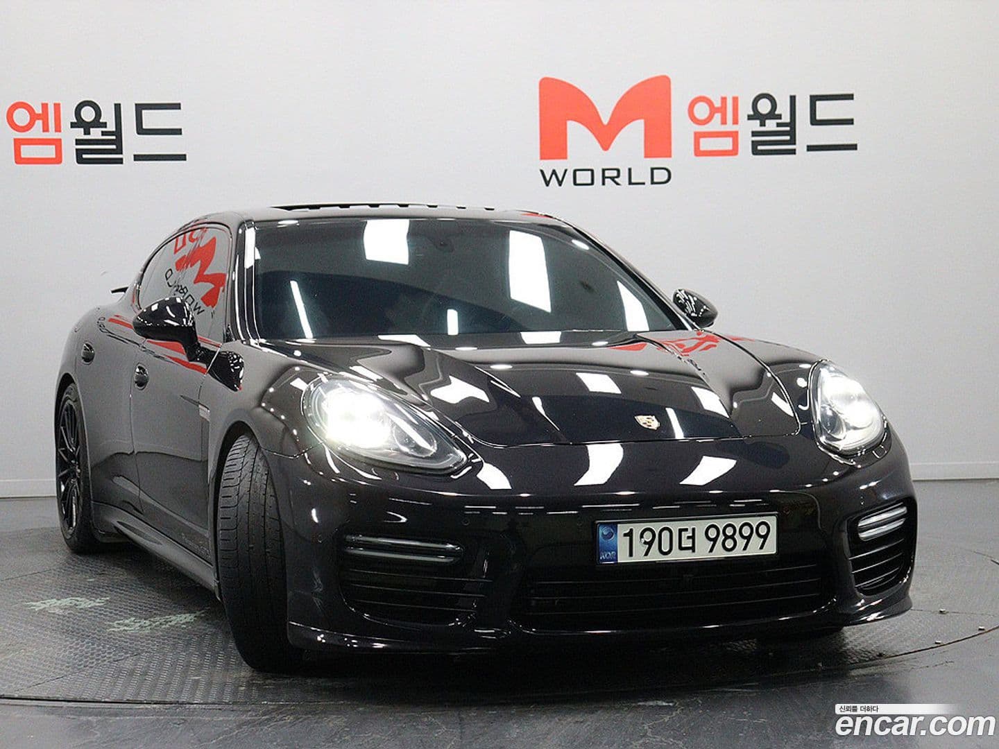 Main__Slider__Photo:Panamera Porsche 2014.1-1