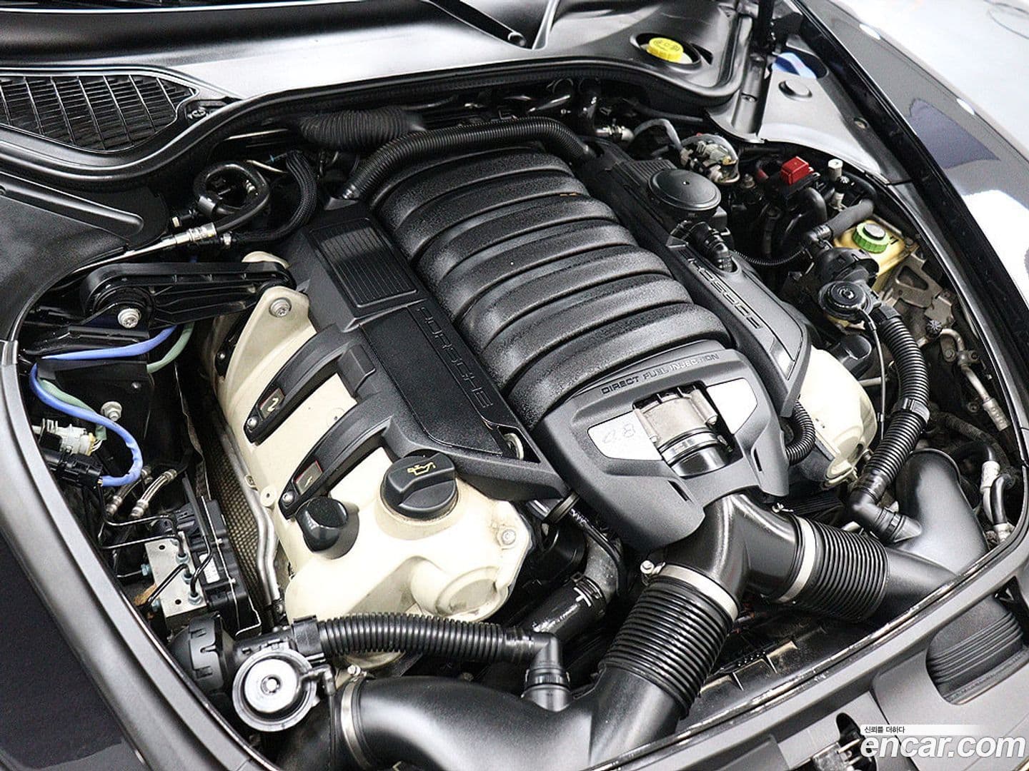 Main__Slider__Photo:Panamera Porsche 2014.1-18