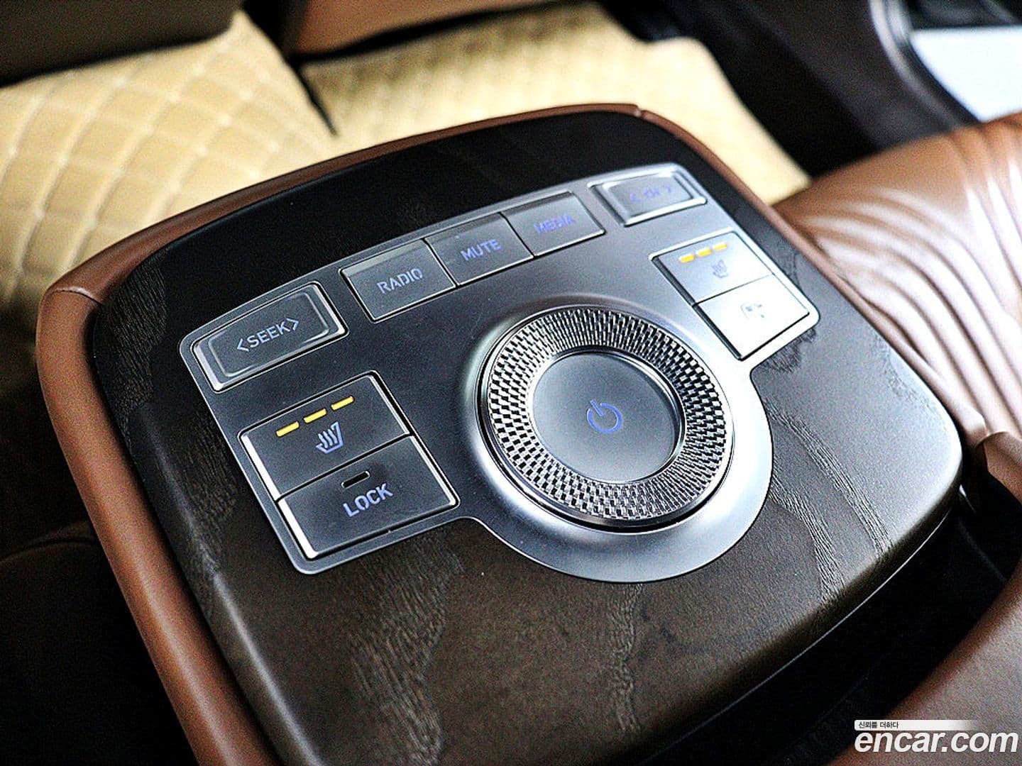 Main__Slider__Photo:G80 Genesis 2020.6-12