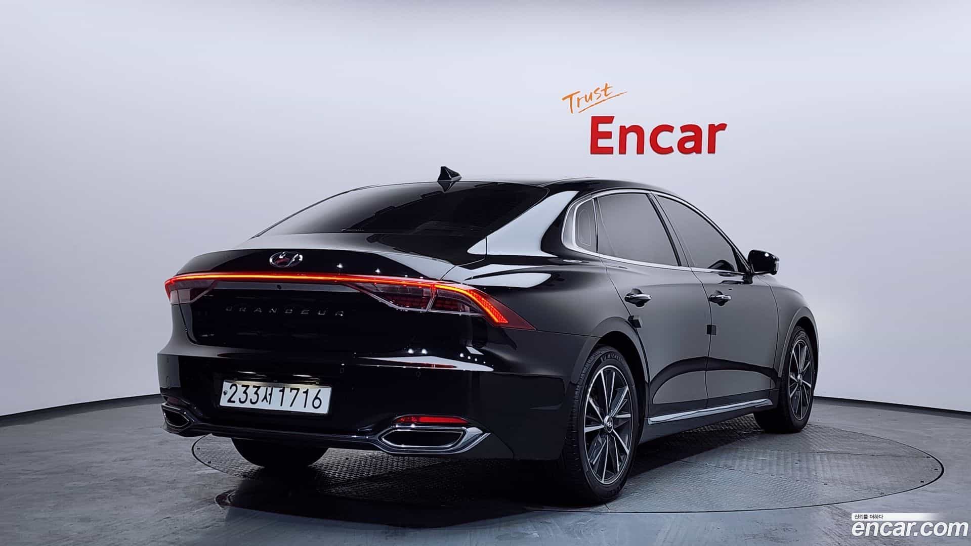 Grandeur Hyundai 2019.11-OUTER-002