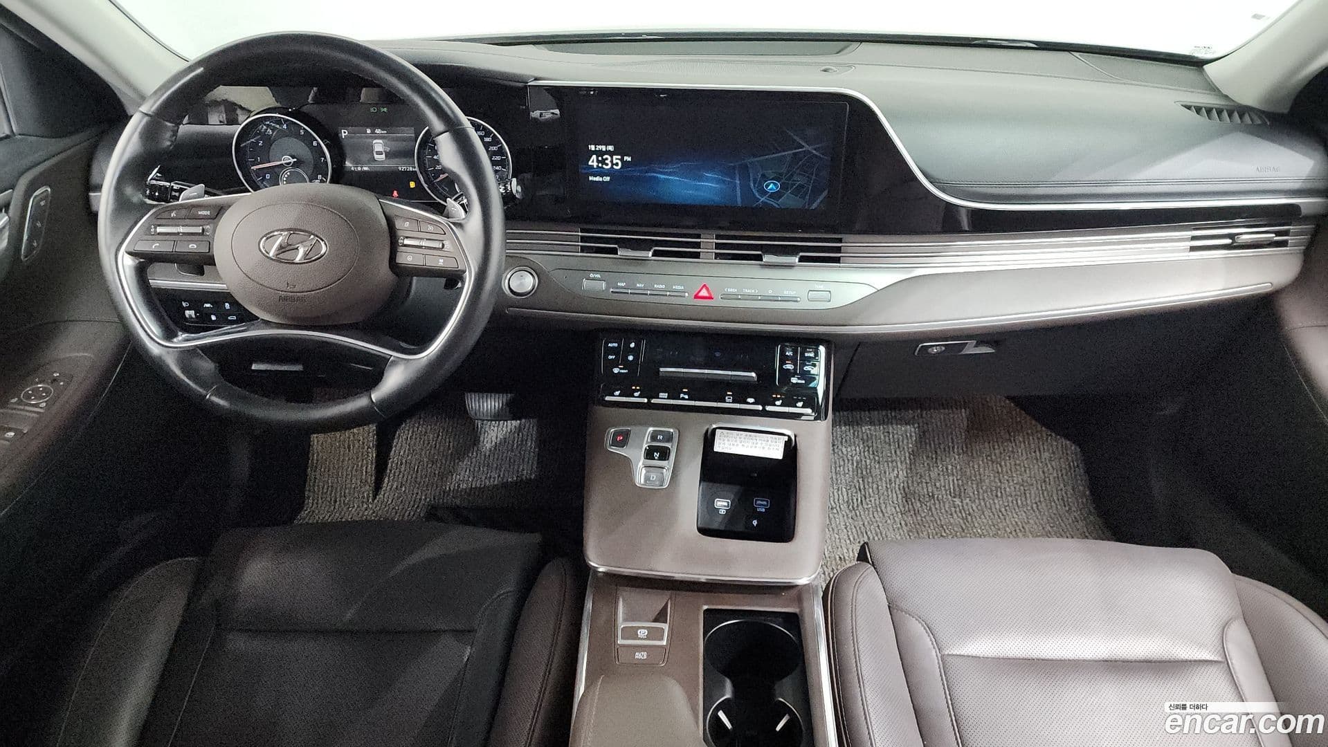 Main__Slider__Photo:Grandeur Hyundai 2019.11-6