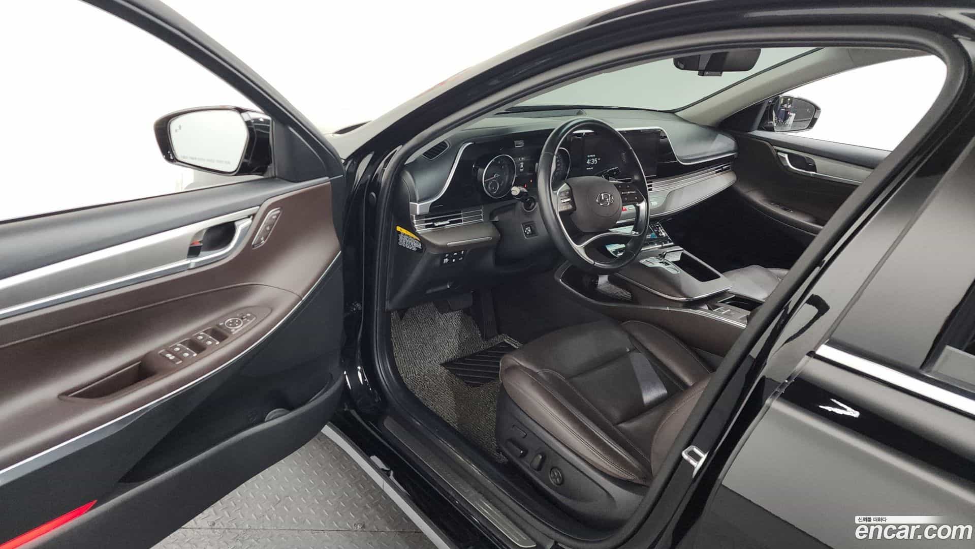 Grandeur Hyundai 2019.11-INNER-010