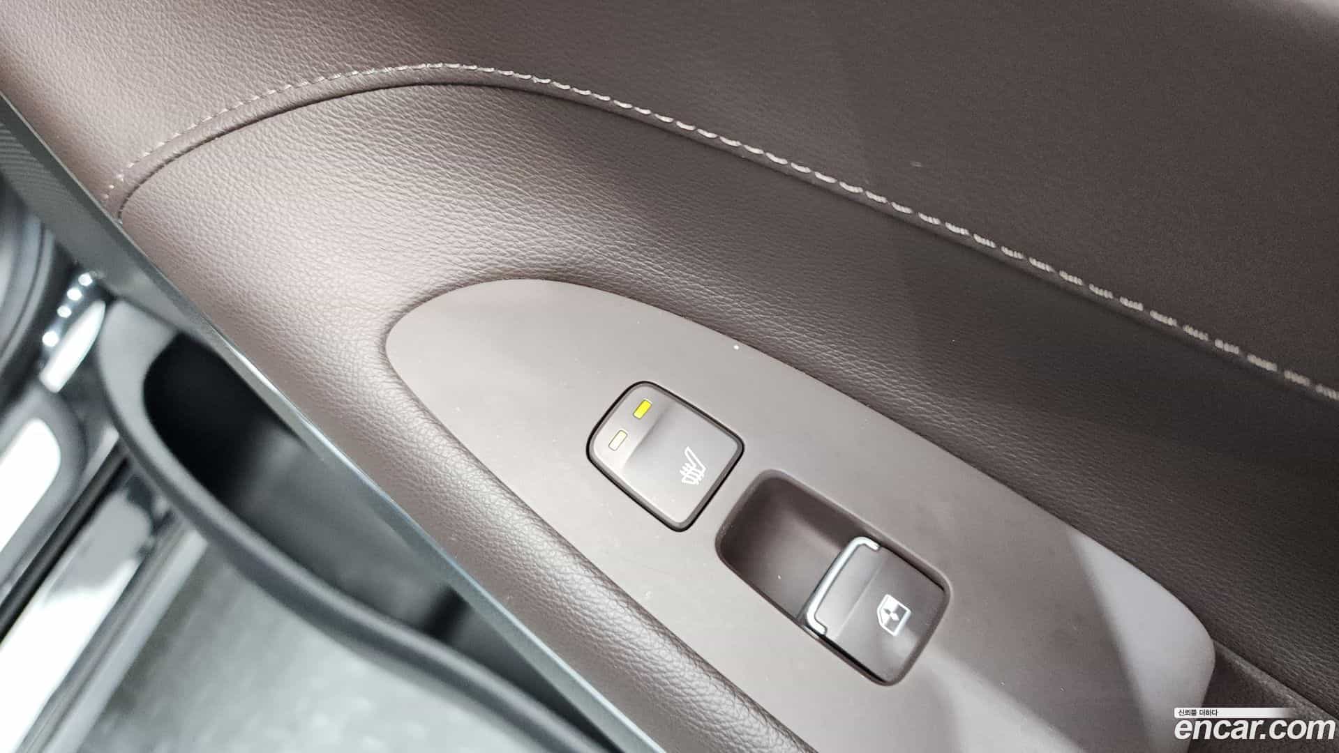 Grandeur Hyundai 2019.11-OPTION-023