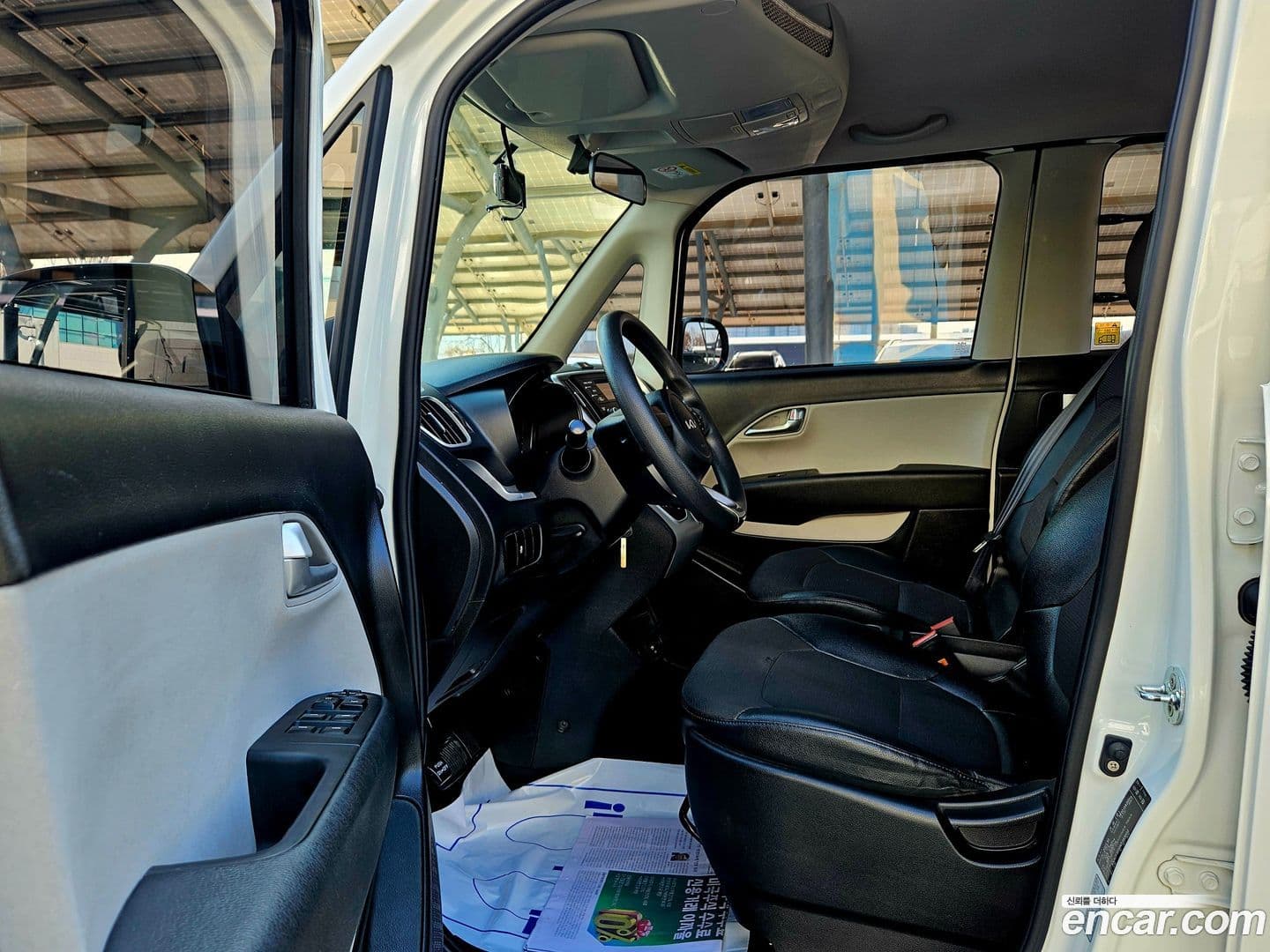 Main__Slider__Photo:RAY Kia 2021.9-9